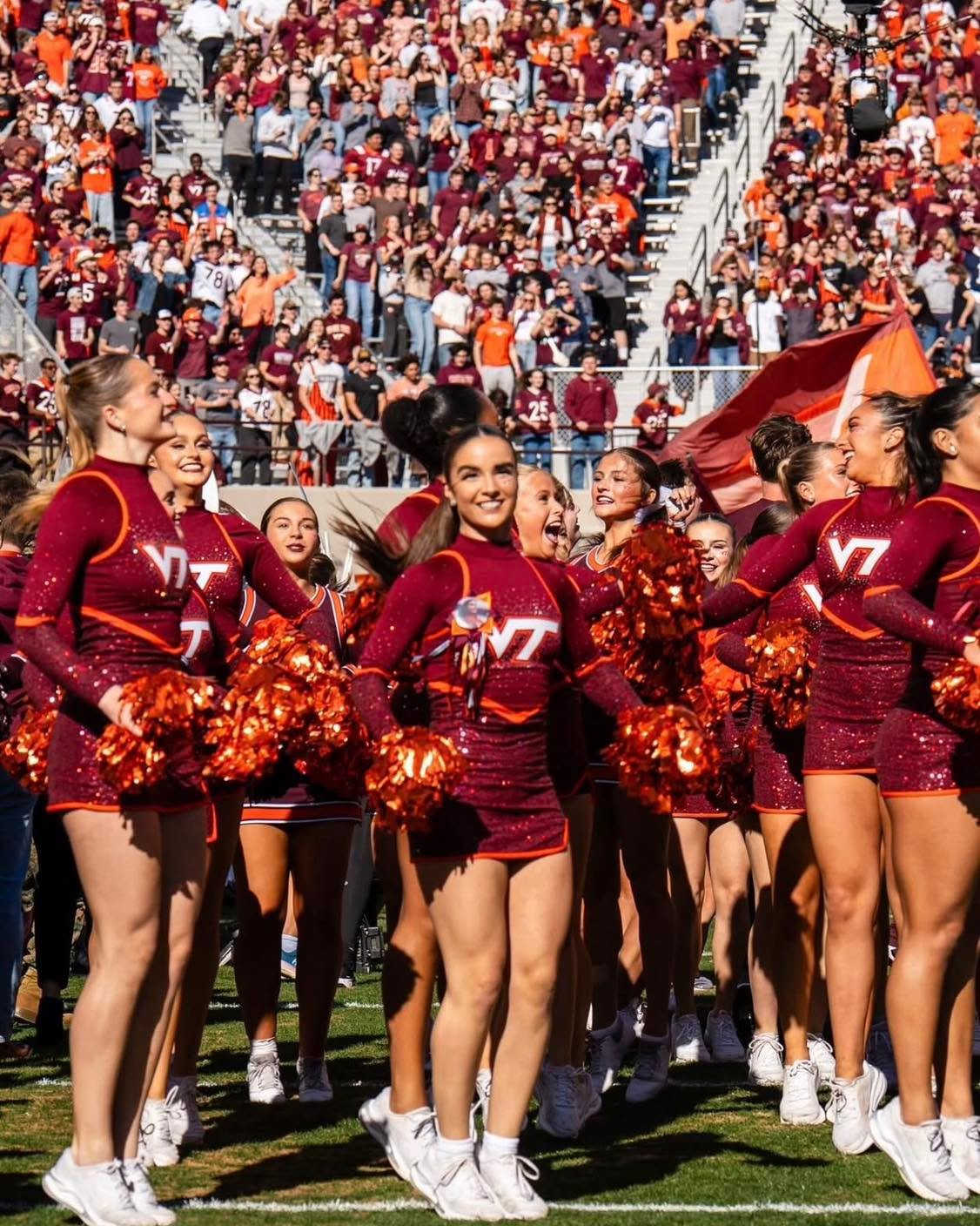 Happy Birthday to Miss Sarah! We are grateful to have you at the studio and being a mentor to all of our dancers. Thank you for all that you do💜🥳