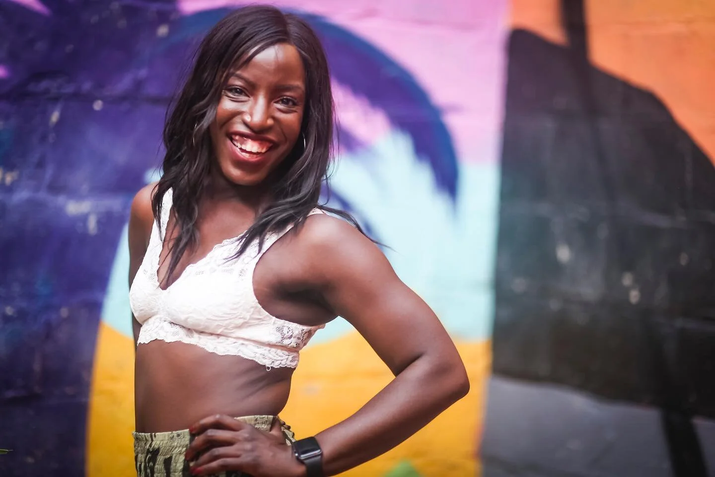 Caption this!  What do you think I’m cheesin about? 😜  Drop your guess in the comments below! 
📷: @happyblackchick ☺️
.
.
#smiles #blackgirlmagic #love #kishifyyourself #sunshine #blackisbeautiful #newyork #livingmybestlife