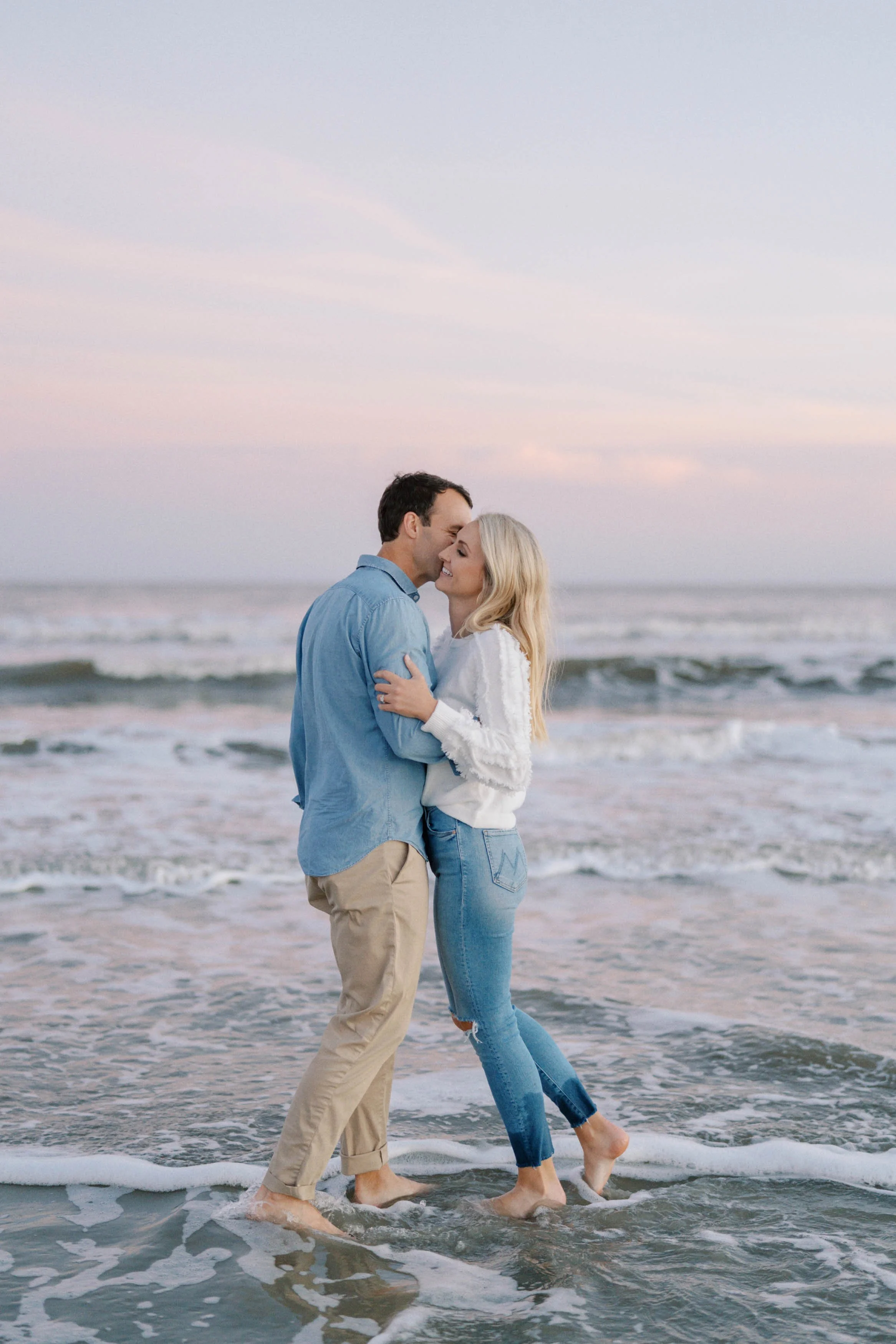 charleston-isle-of-palms-beach-engagement-photography-020.jpg