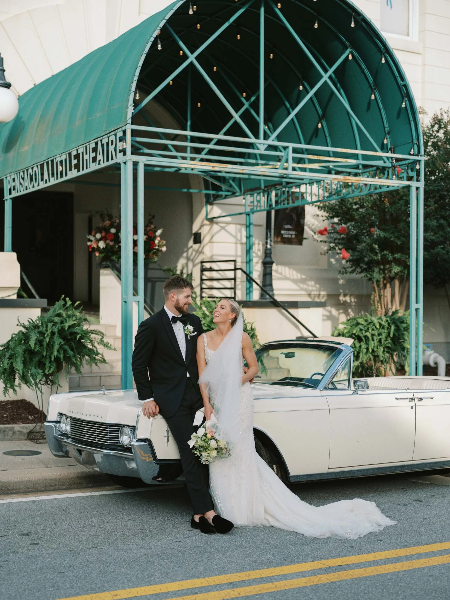 pensacola-little-theatre-wedding-photography-064.jpg