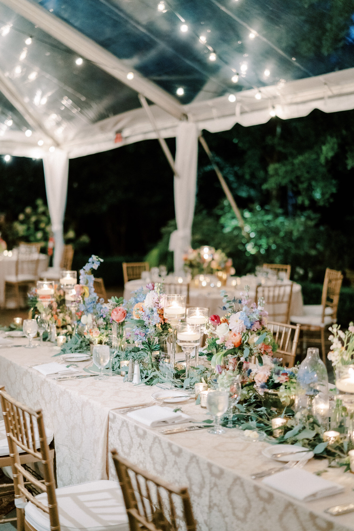 Wedding table decor at Duke Mansion