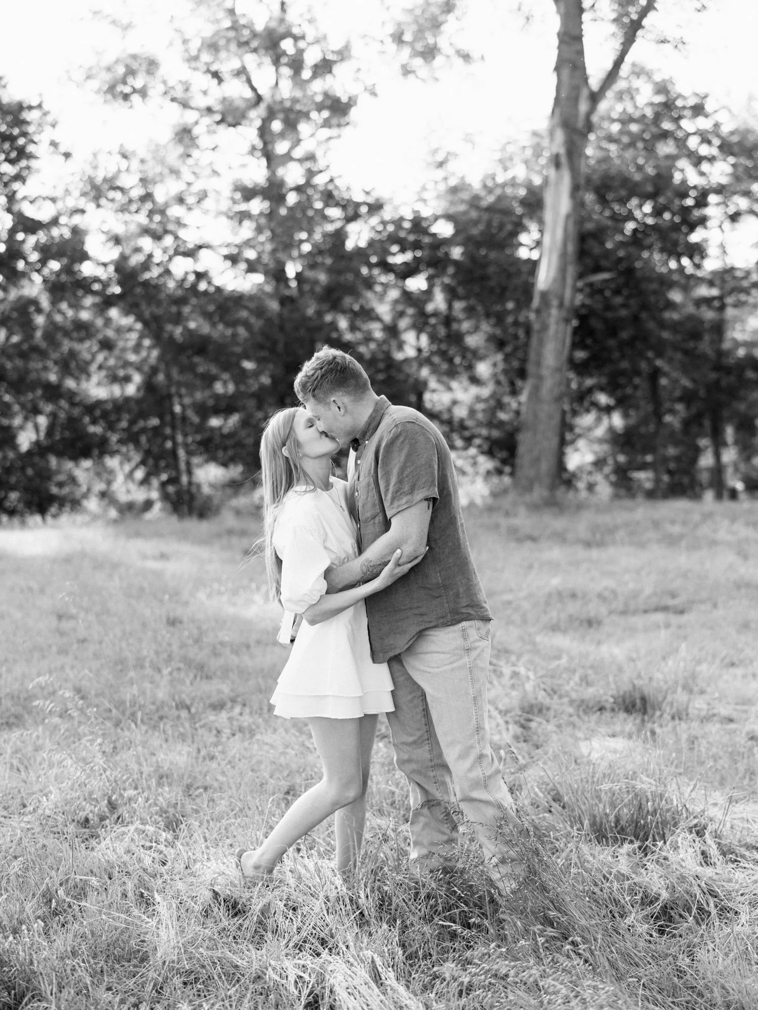 charlotte-engagement-photos-field-_082423_00033.jpg