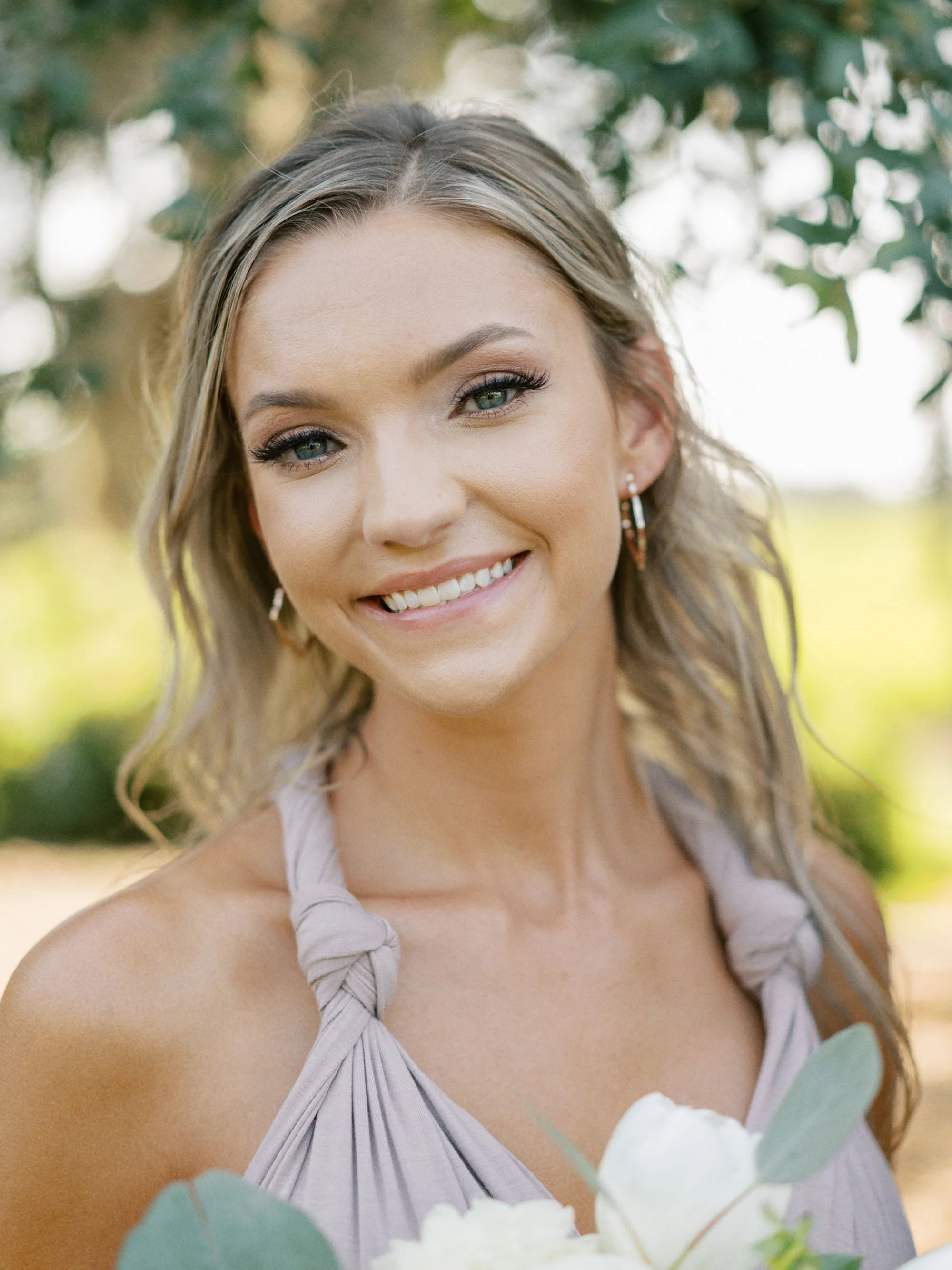 boone-hall-charleston-summer-wedding-photos_022326_00035.jpg