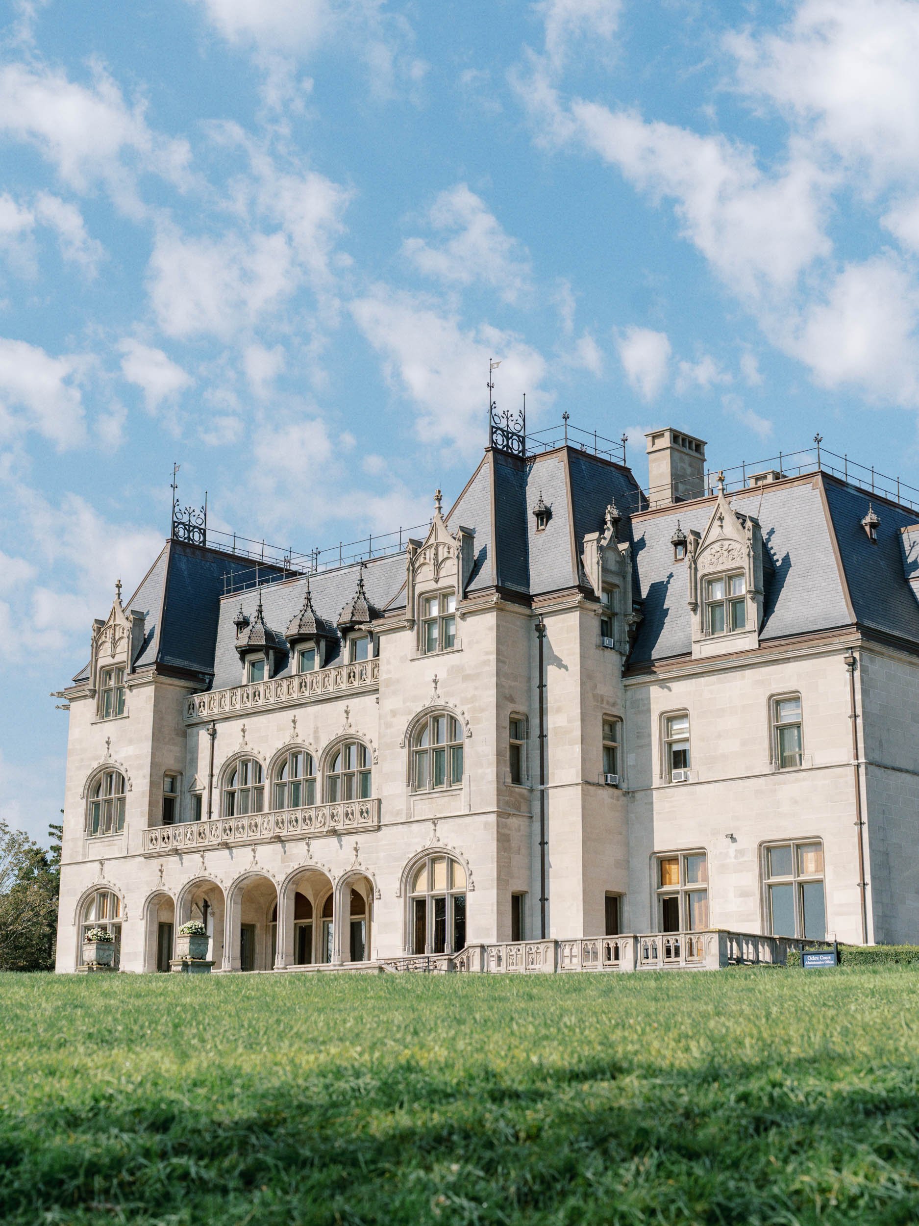 castle-hill-inn-wedding-newport-ri-_022426_00002.jpg