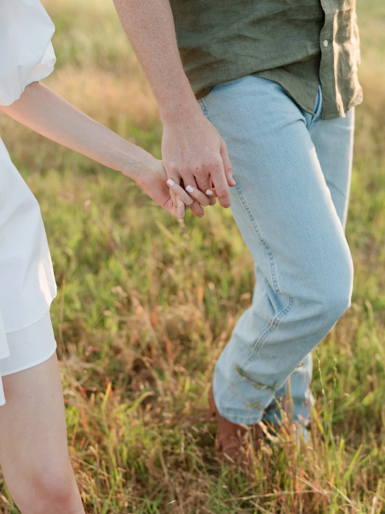 charlotte-engagement-photos-field-_082423_00101.jpg