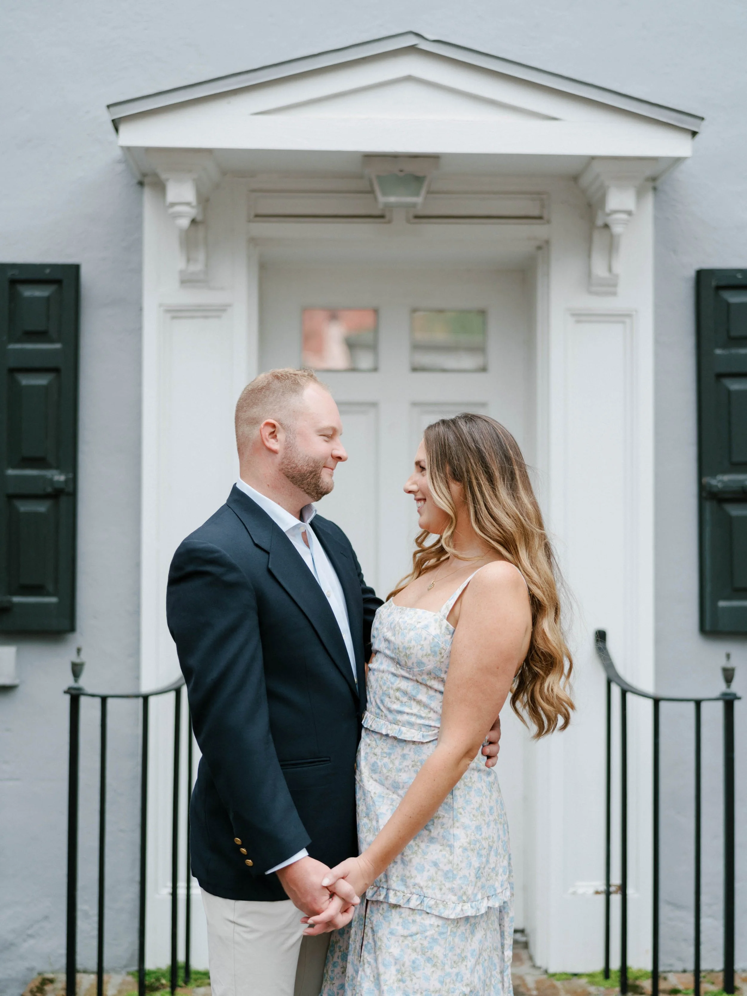 downtown-charleston-engagement-session-meg-andrew-026.jpg
