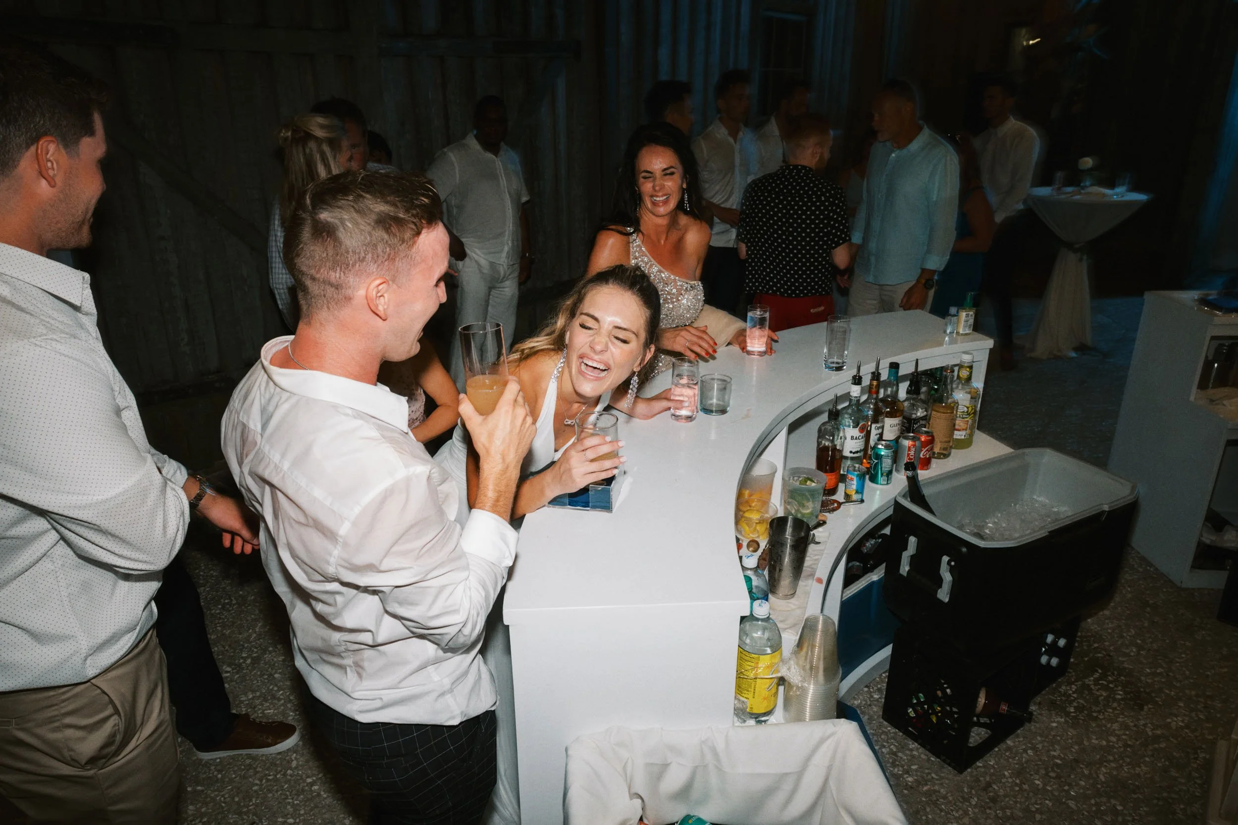 boone-hall-charleston-summer-wedding-photos_022326_00118.jpg