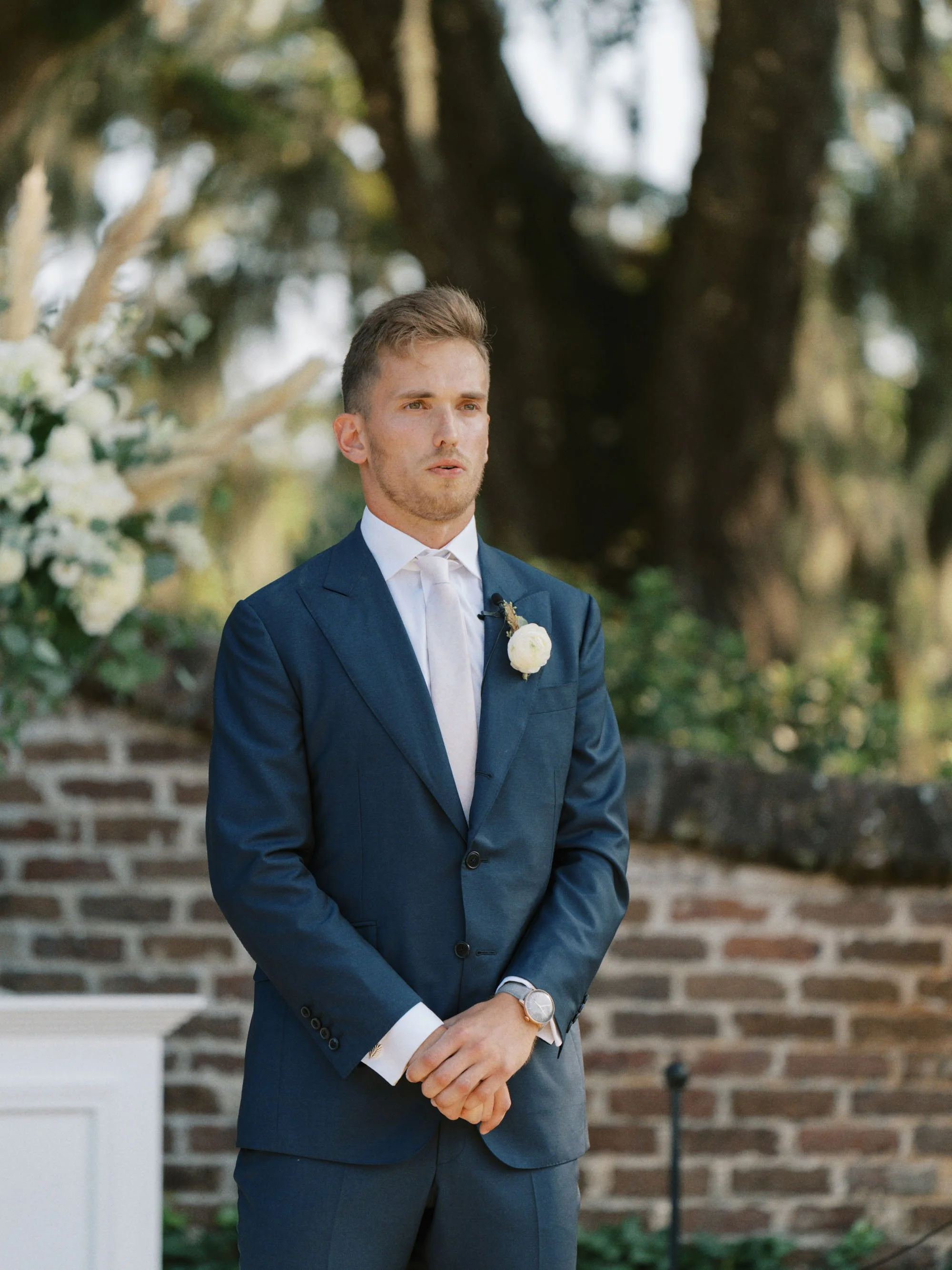 boone-hall-charleston-summer-wedding-photos_022326_00049.jpg