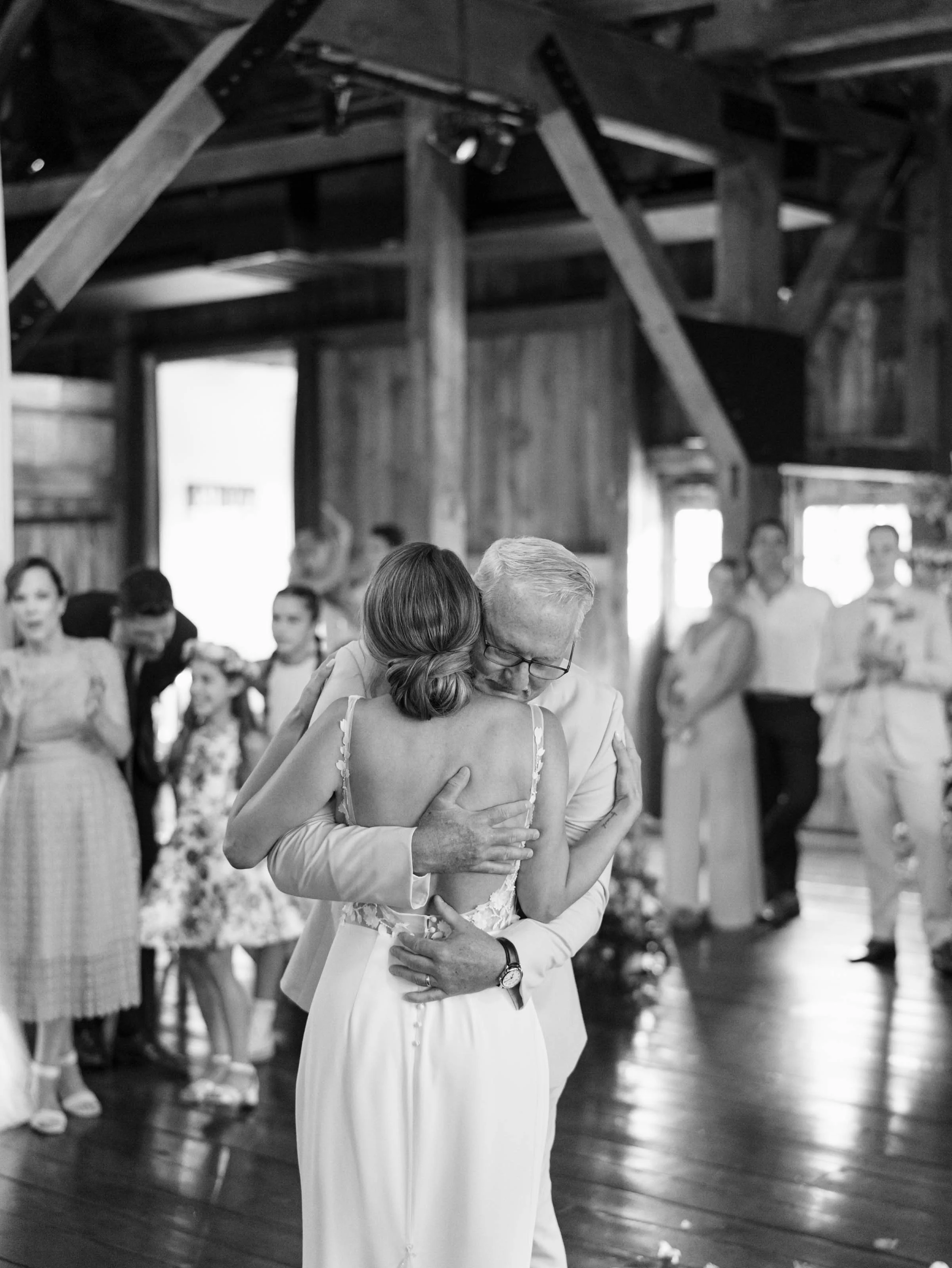 farm-at-eagles-ridge-lancaster-wedding-103.jpg