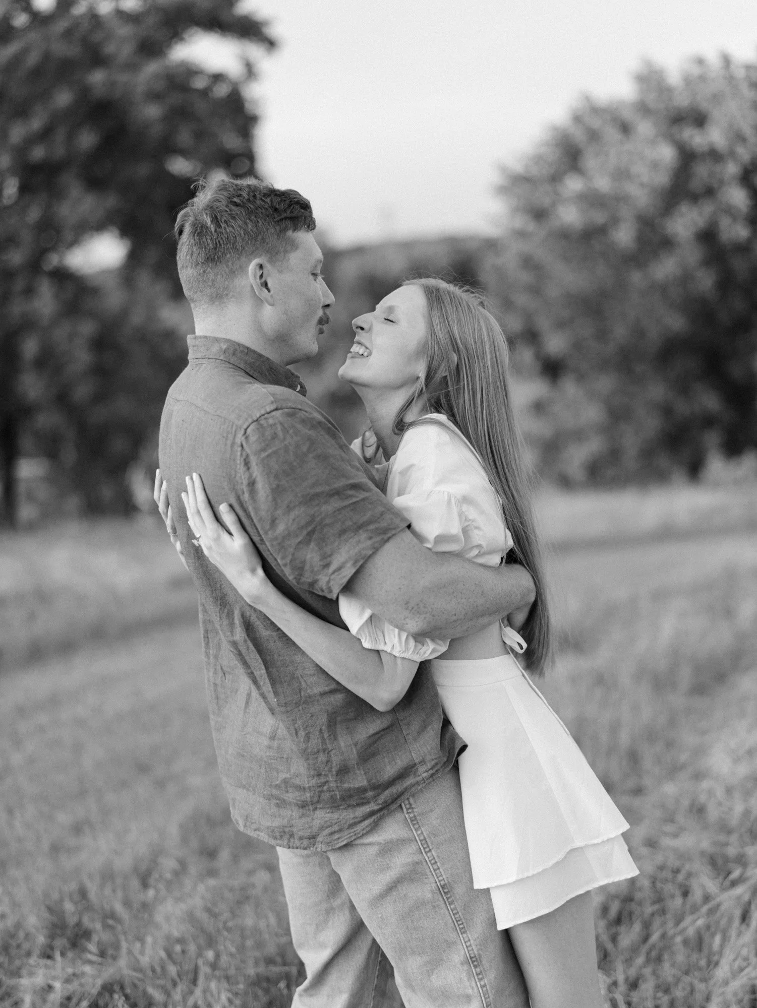 charlotte-engagement-photos-field-_082423_00107.jpg