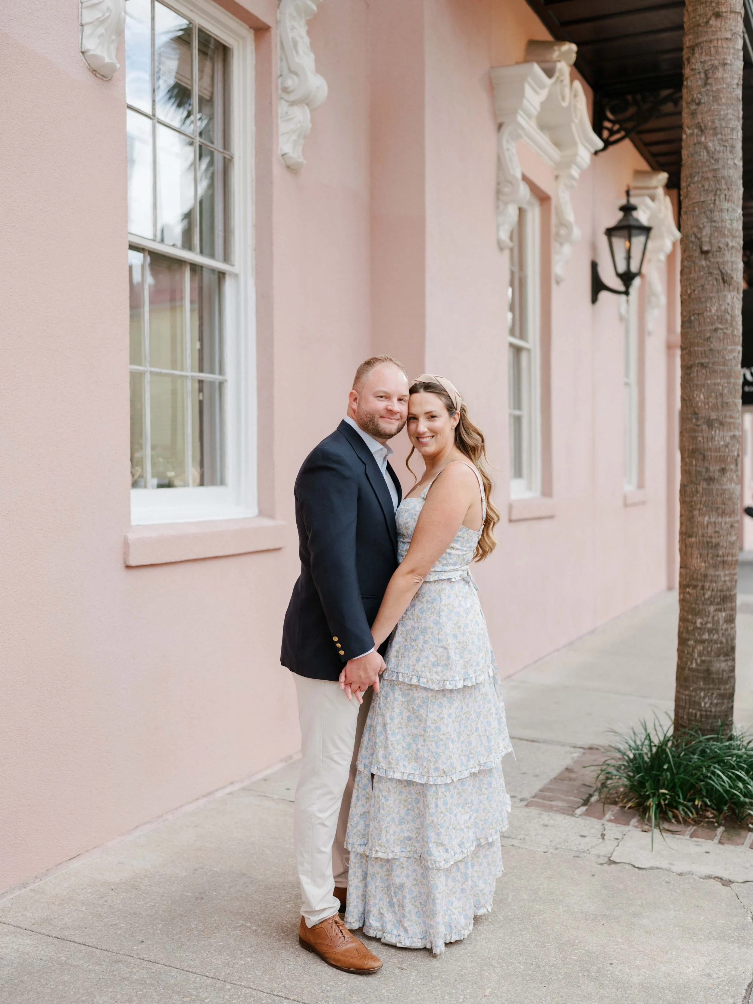 downtown-charleston-engagement-session-meg-andrew-007.jpg