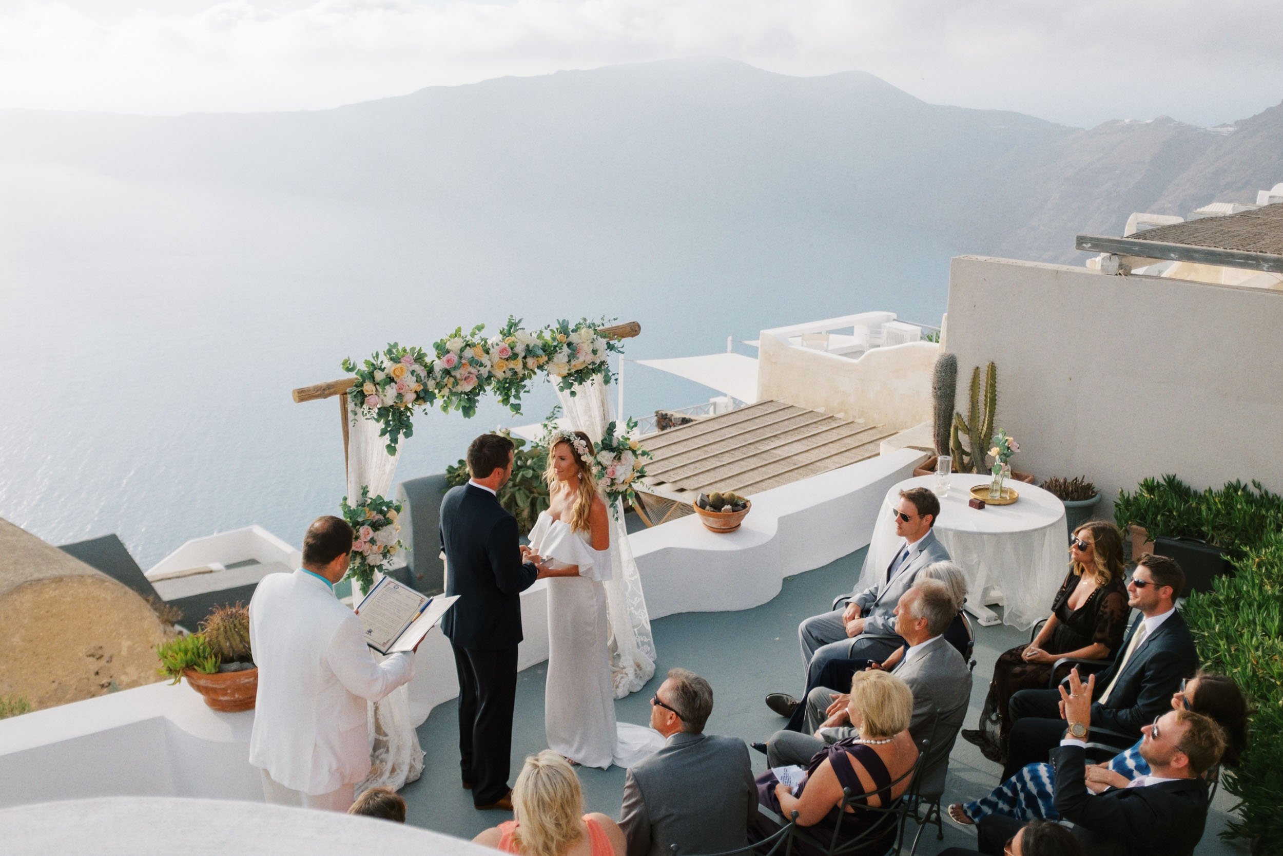 santorini-wedding-photographer-_022026_00037.jpg