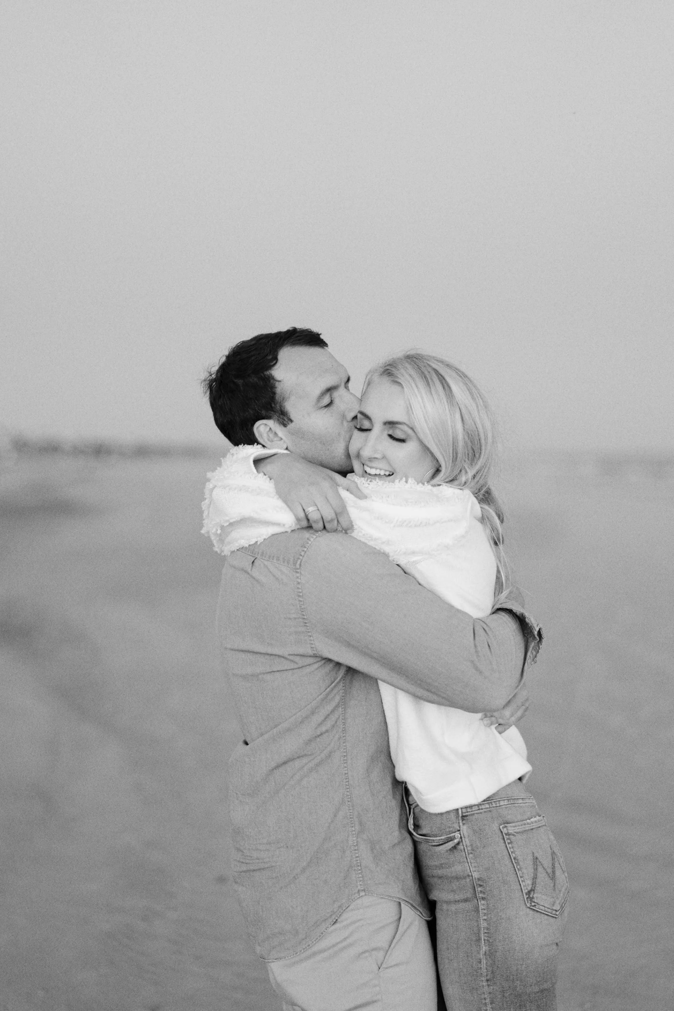 charleston-isle-of-palms-beach-engagement-photography-025.jpg