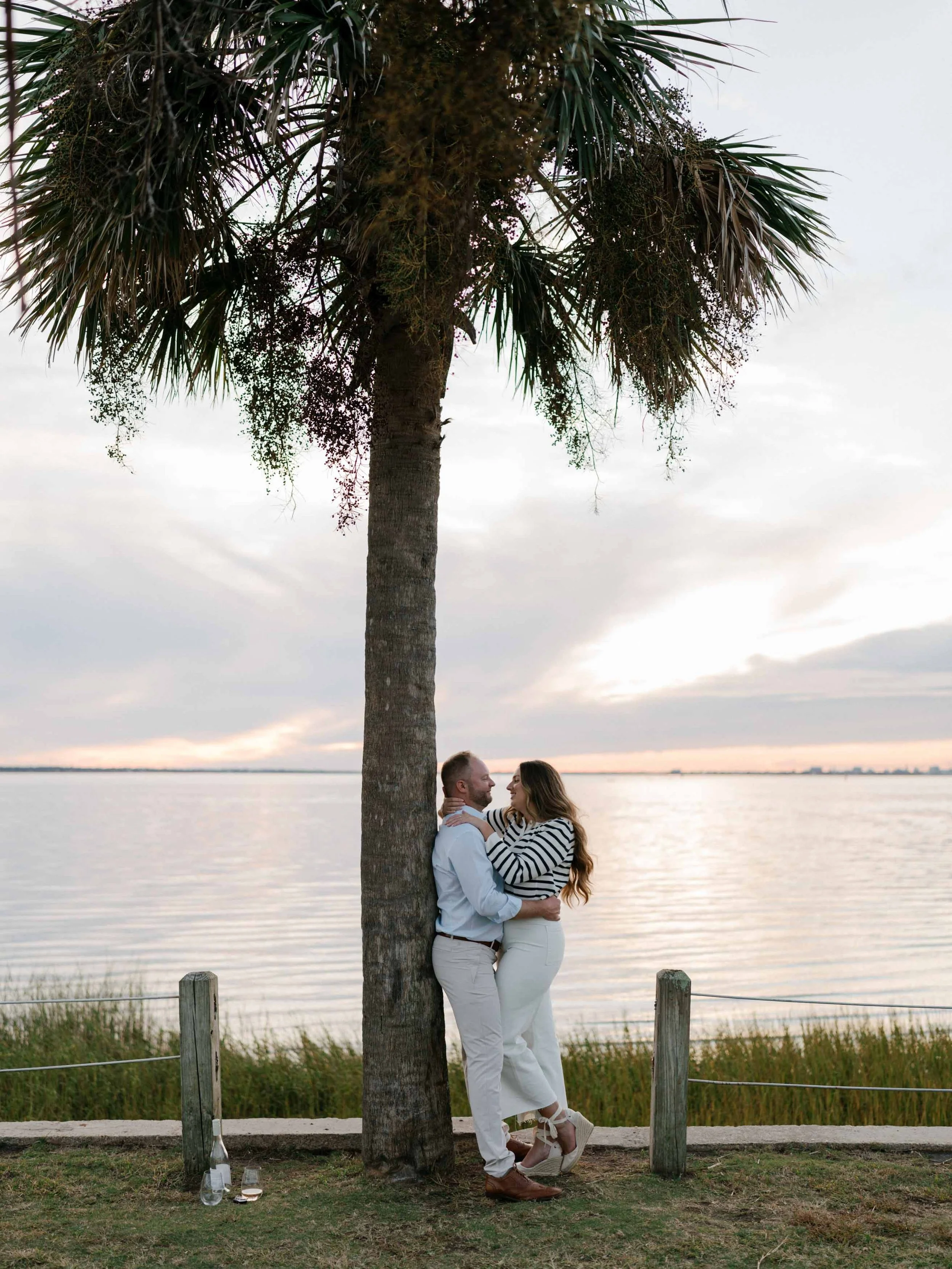 downtown-charleston-engagement-session-meg-andrew-052.jpg