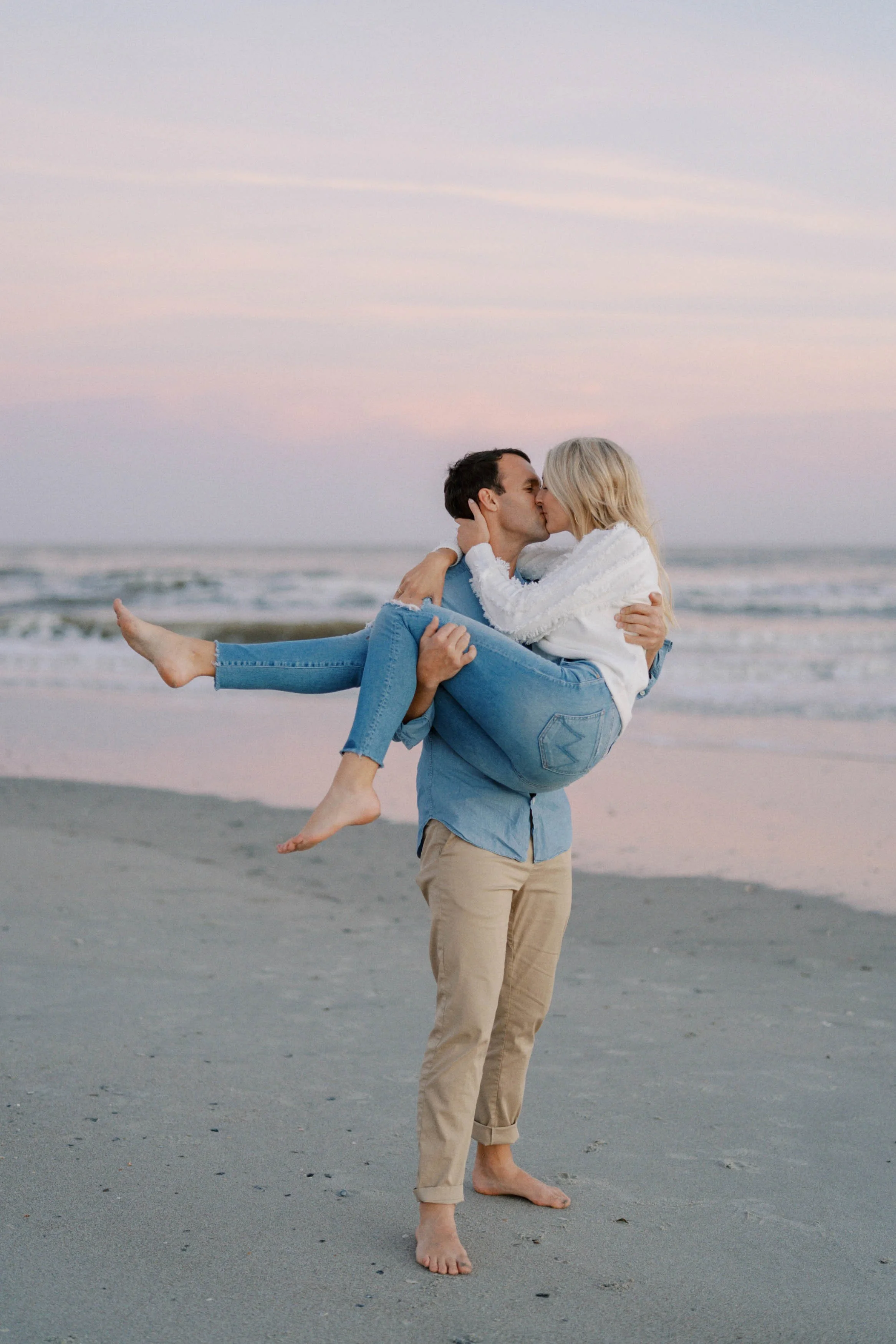 charleston-isle-of-palms-beach-engagement-photography-017.jpg