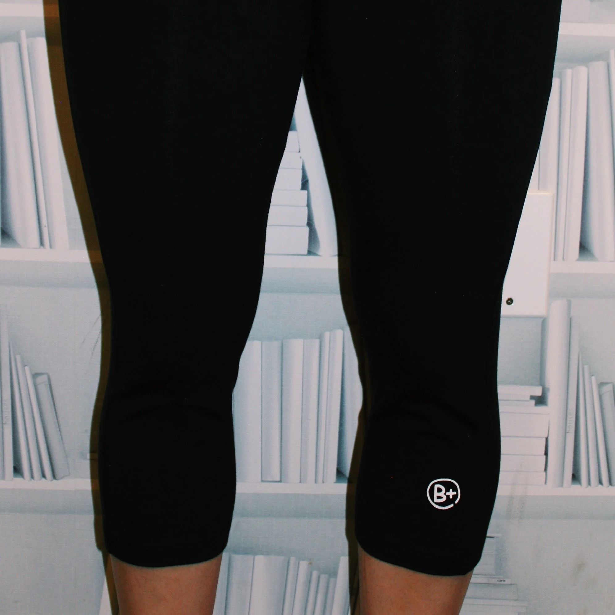 Mid-Calf Leggings — B+ | Fighting 