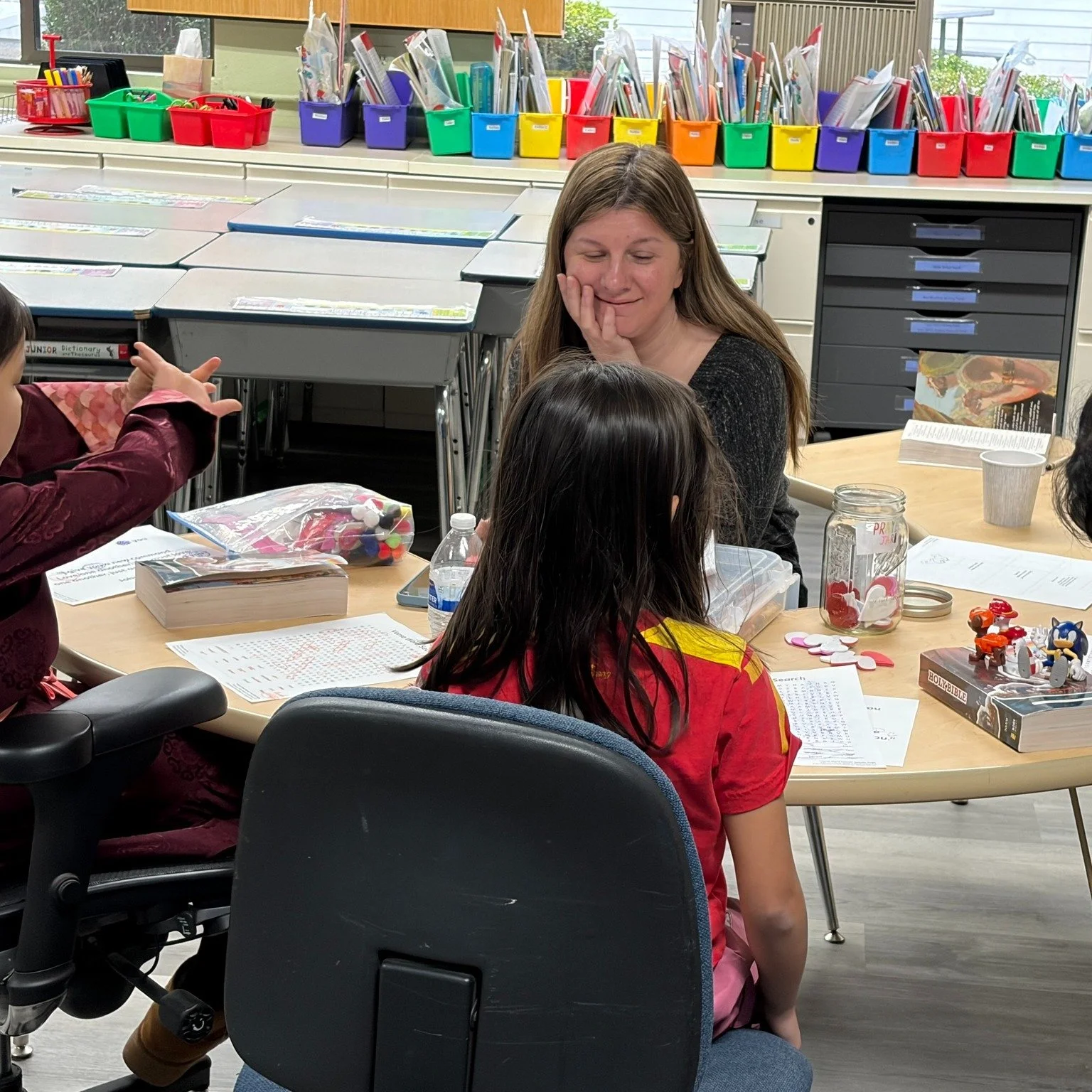 So grateful for leaders like Sadie! @sadieroz 

Sadie serves on full-time staff and as a deaconess, coordinating care for our Sunday kids groups. She helps create an environment where kids have fun, make friends, and grow in their faith.

Here she is