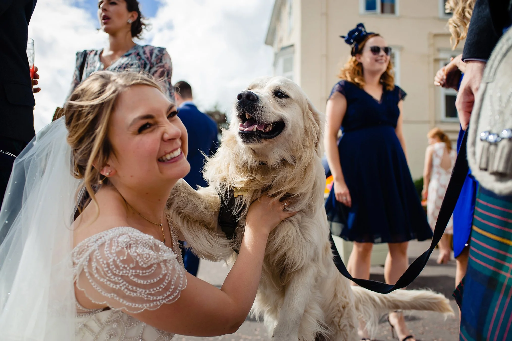 Your love story is better with paws in it. 🐾

Are you bringing your dog to your wedding?

@peebleshydro
@errolparkestate
@theriversidelodgehotel
@oranmorglasgow
@eileanshona
@cairnsfarm

#dogsatweddings #petsatweddings #scottishwedding #scottishelop