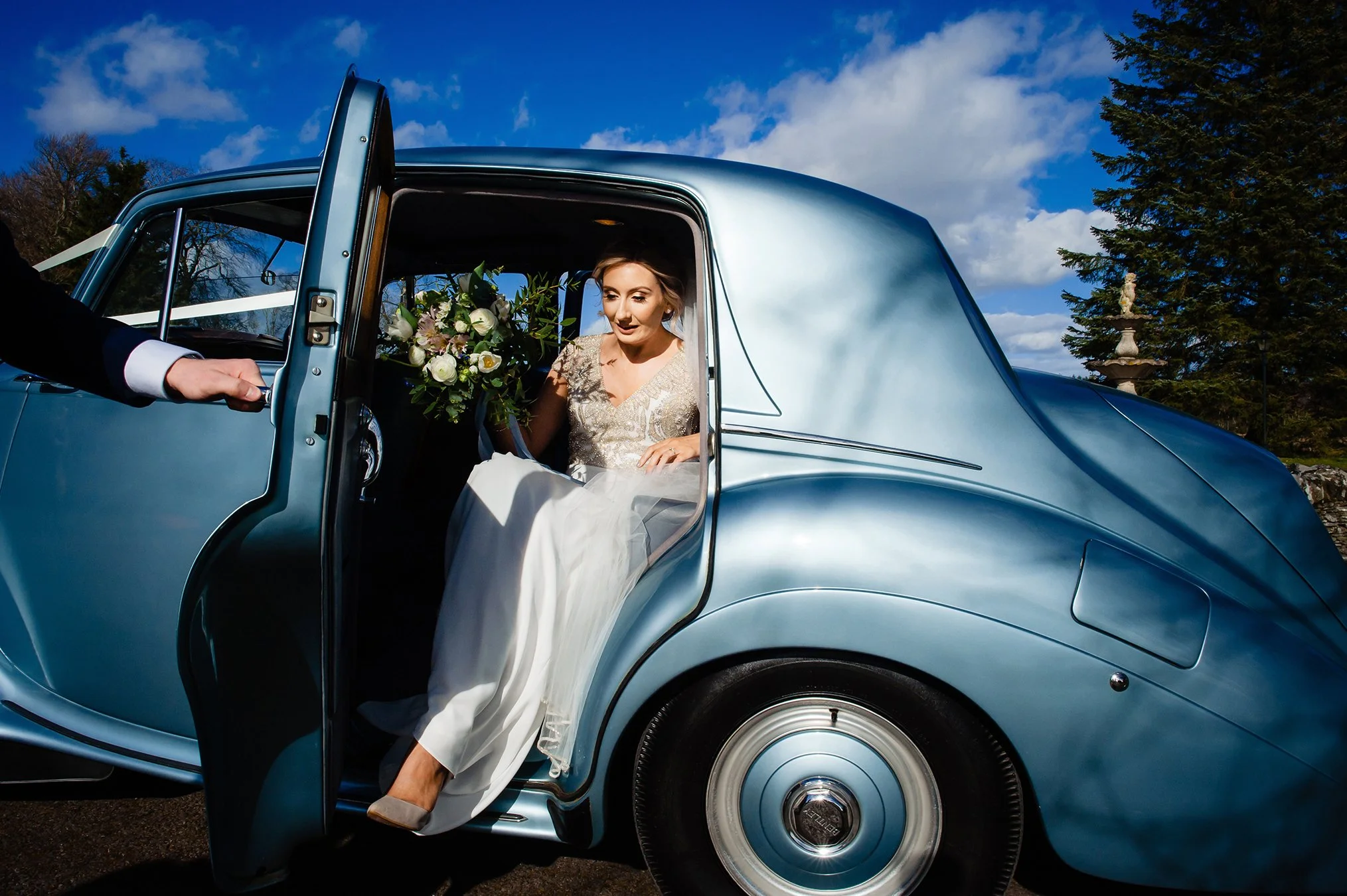 Emma

Venue: @turin_castle_scotland
Hair: @studio92forfar
Florist: @bloomingbeesflowers

#luxuryscottishwedding #fifewedding #standrewswedding #houseofturin #turincastle