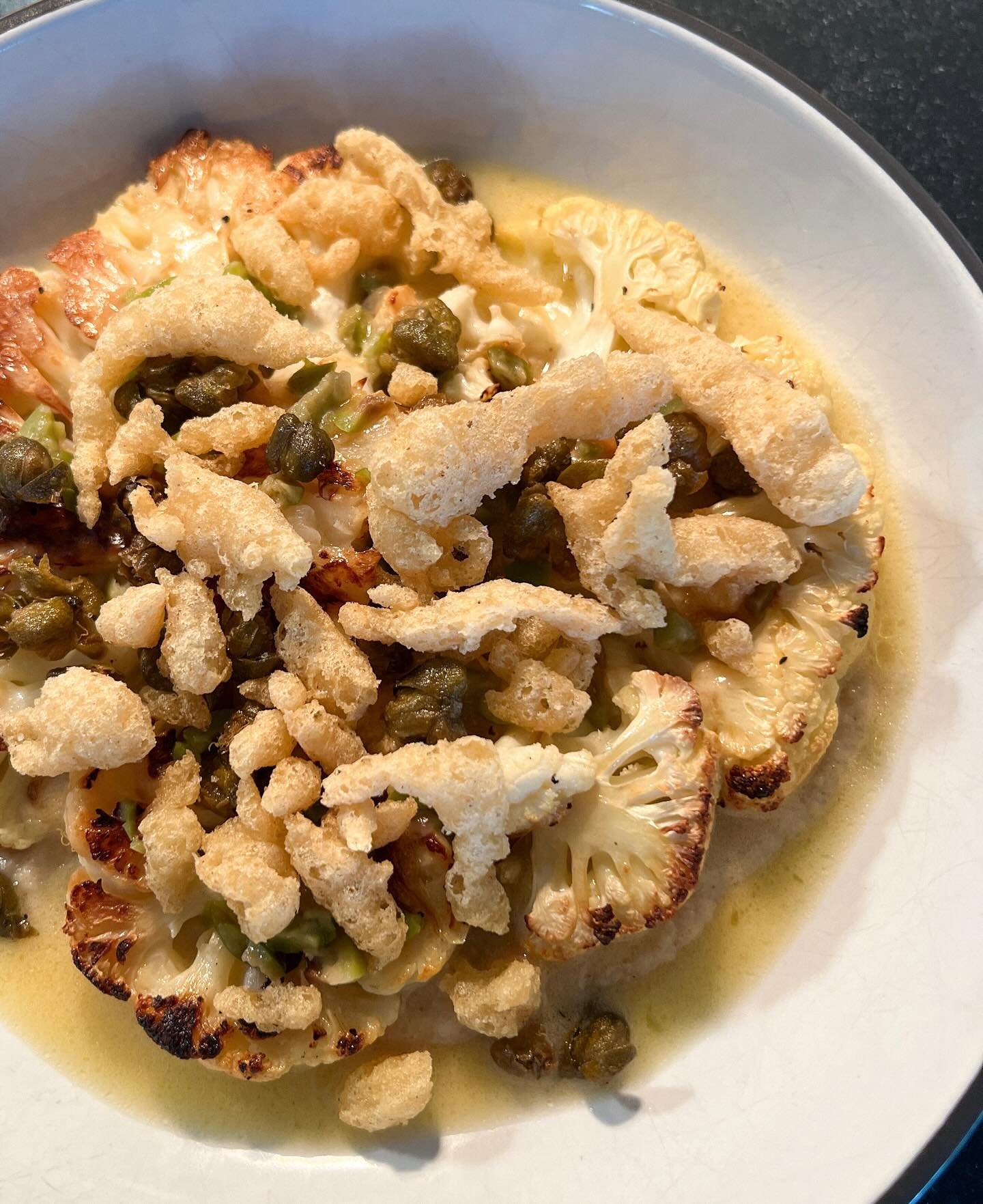 To share or not to share?

CAULIFLOWER PICATTA 🍋🌿 

Roasted cauliflower steak, sunchoke pur&eacute;e, castelvetrano beurre blanc, fried capers, tempura crunch 

Available on our dinner menu starting at 4:30pm!