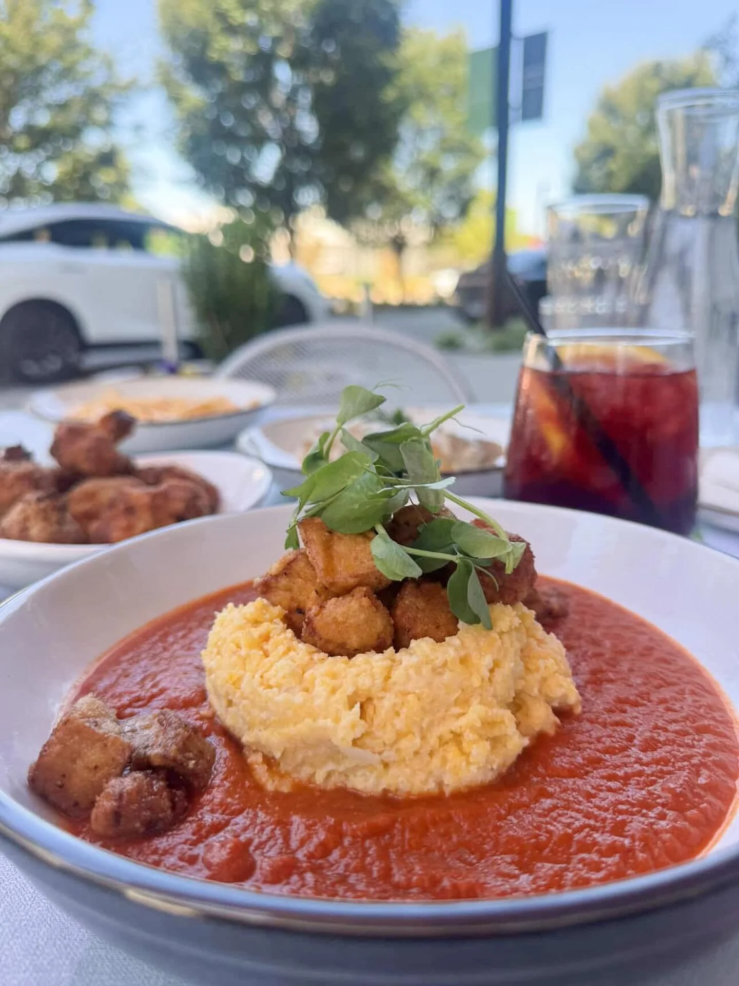 ✨ Cheesy garlic grits, tomato creole sauce, and lemon pepper king oyster mushrooms. 

Brunch starts at 11am &mdash; see you soon! 😋

📸 @veganbcz 

#brunch #nashvilleeats #foodie #restaurant #nashvillescene