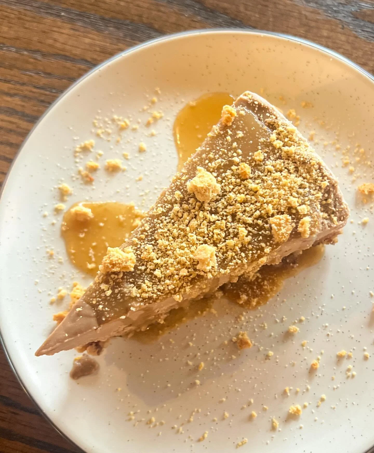 What&rsquo;s for dessert tonight? This Butterscotch Latte Cashew Chzcake says hi 🤎✨