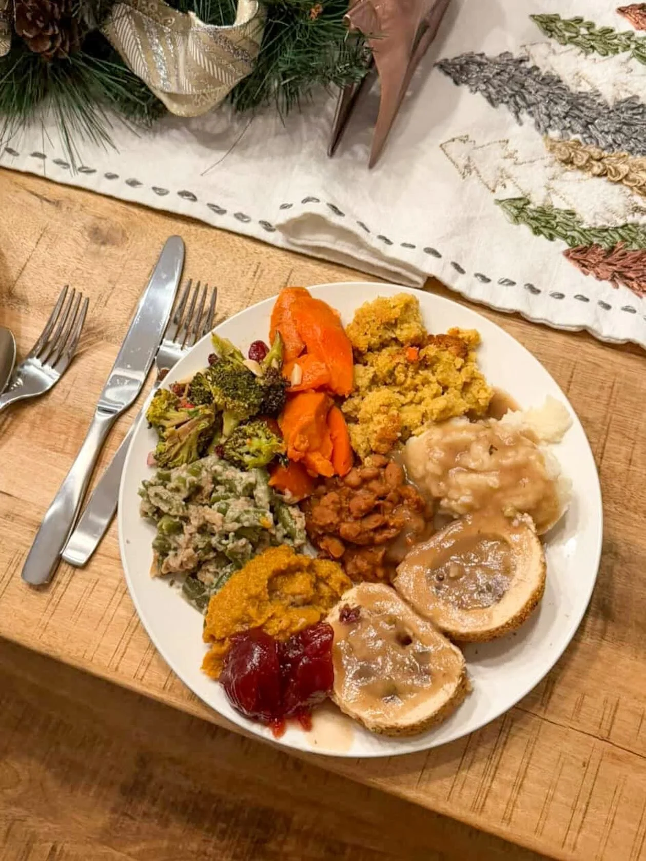 As we wrap up the holiday, we&rsquo;re sending big love to everyone who made us part of your Thanksgiving table this year. And to everyone who&rsquo;s supported us over the last 10 years 🤎 We wouldn&rsquo;t be here without you! Thank you from the bo