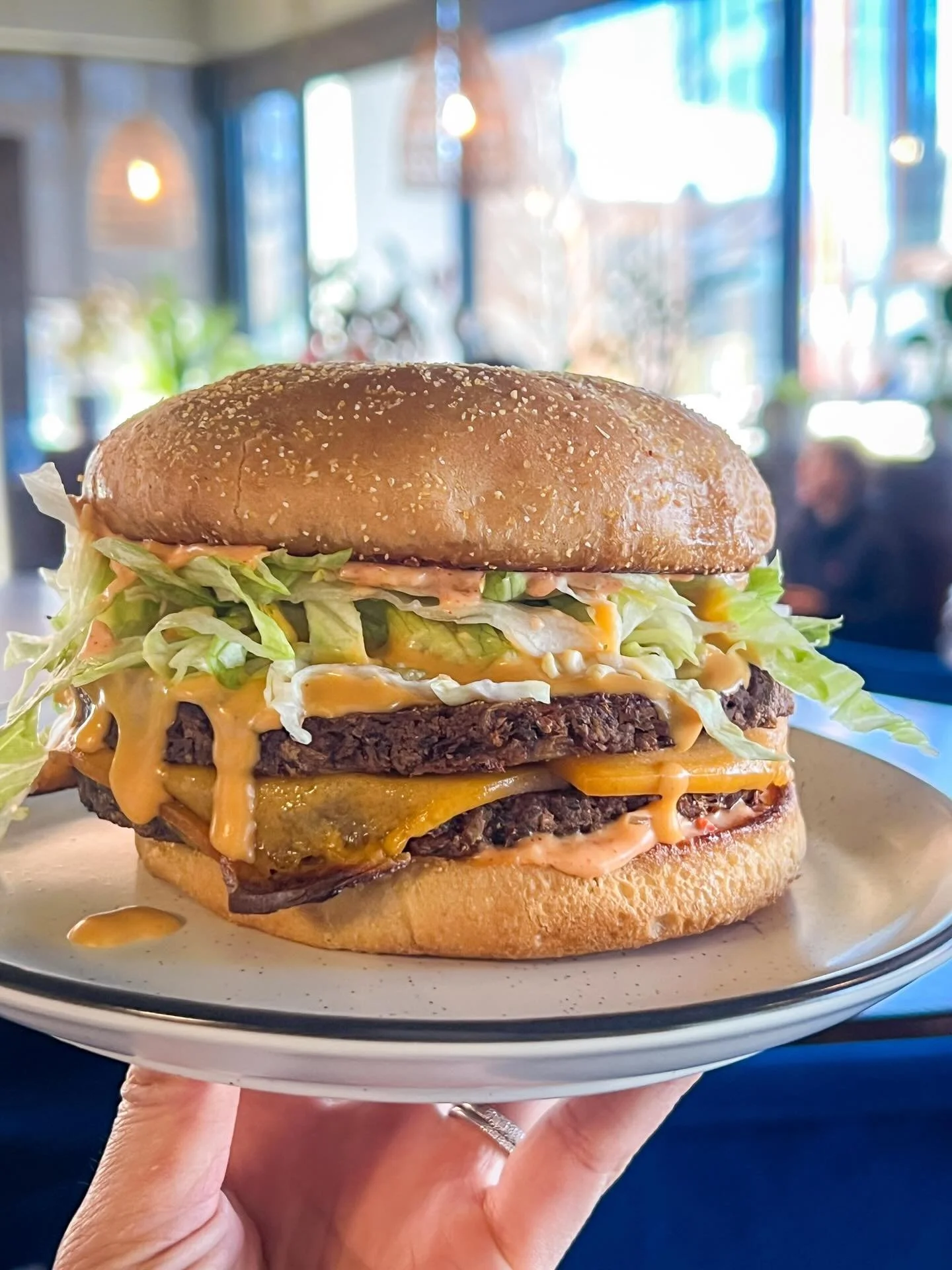 Run, don&rsquo;t walk. Seriously. 🏃&zwj;♂️🔥

The SAVE THE ANIMAL STYLE burger is stacked with TWO smash patties and loaded with our crave-worthy Anti-Mac sauce. Crispy edges, messy bites, and absolutely worth it. 🍔💥

Available until sold out ✨