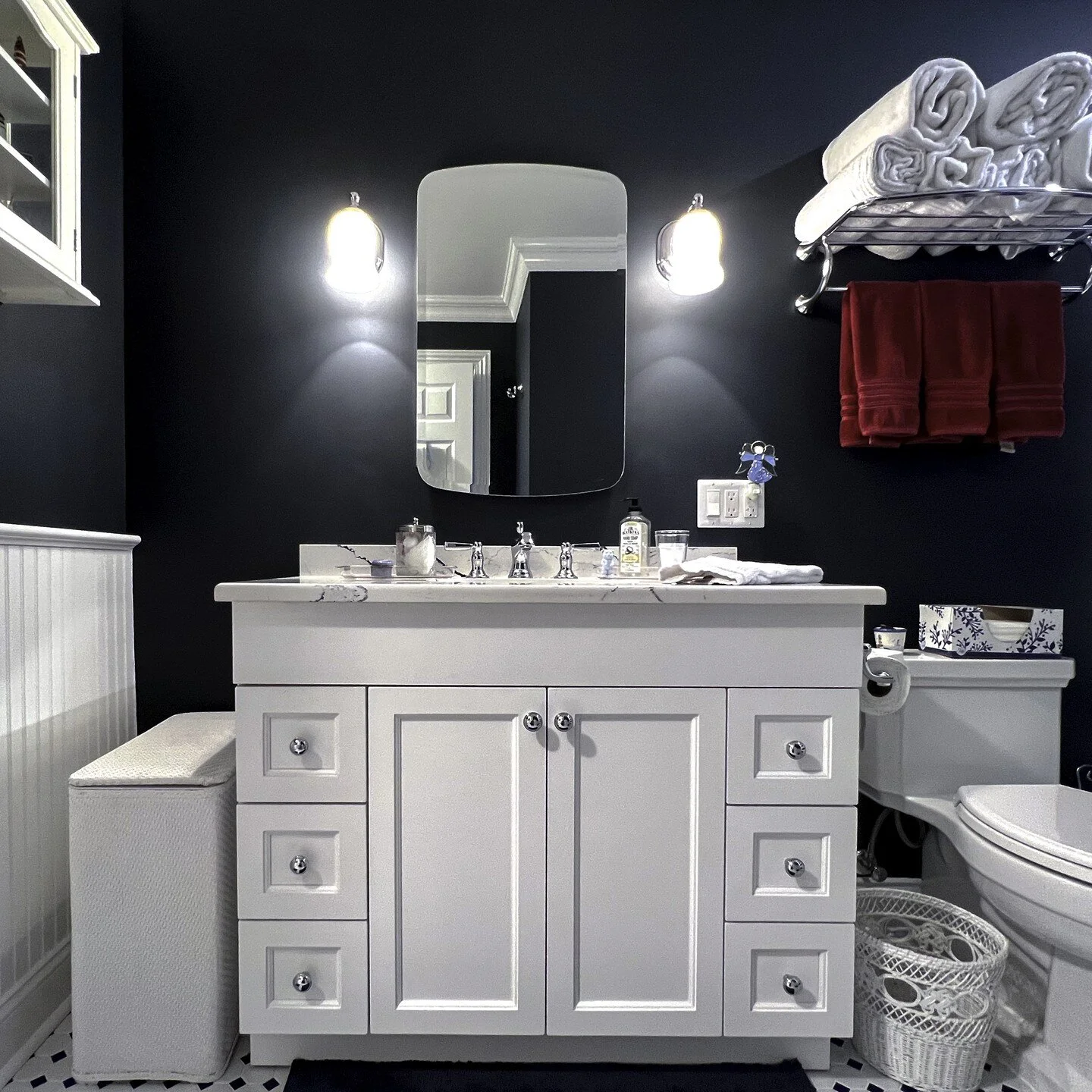 Swipe right to see @cambriasurfaces Port Rush on this vanity top! J&amp;L's bathrooms are SUCH a vibe - can't wait to share more from this project! 😍

📸&amp;📝: @kitchen.destination

#mycambria #cambria #bathroomdesign #bathroom #bathroominspo #bat