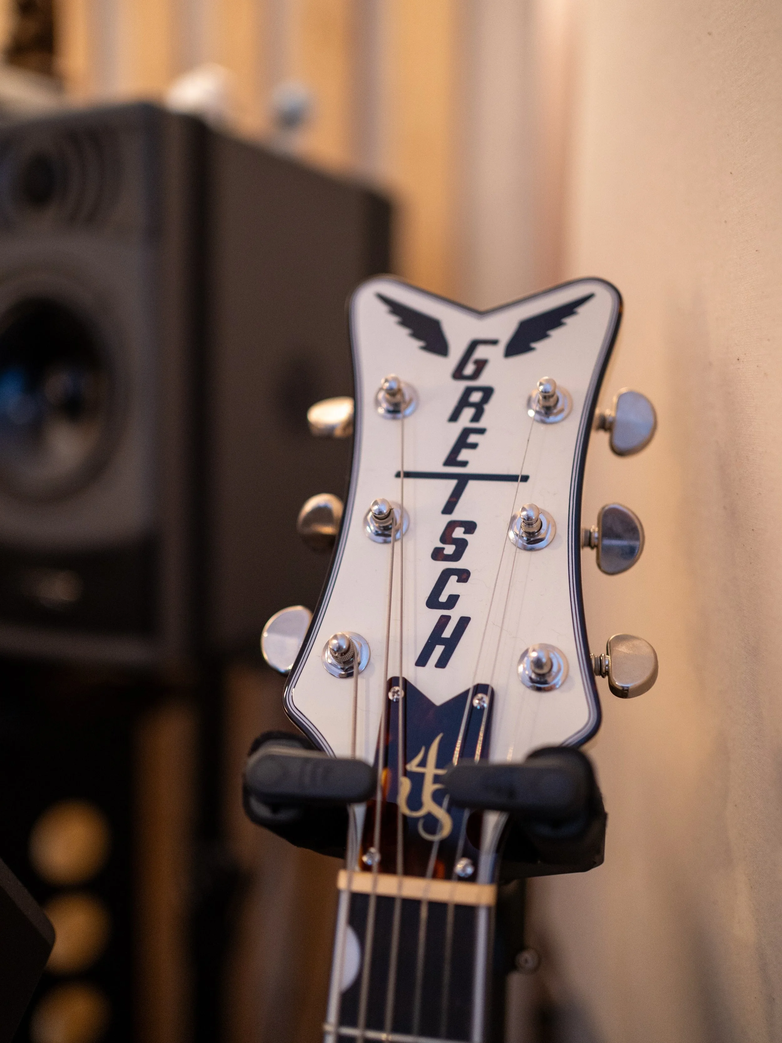 happy Thursday y&rsquo;all 🎸🕺

Itching to hit the Stu? we still have some open slots in the fall calendar, get a date locked in and get 100 dollars off your first three half day or full day sessions! (must be applied to full price bookings, cannot 