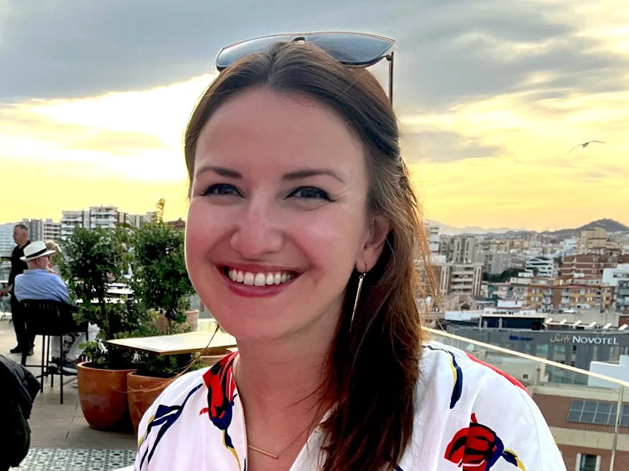 Episode 42: Solo Female Travel, Self-Discovery &amp; Living Outside Expectations with Tsvety Roo 