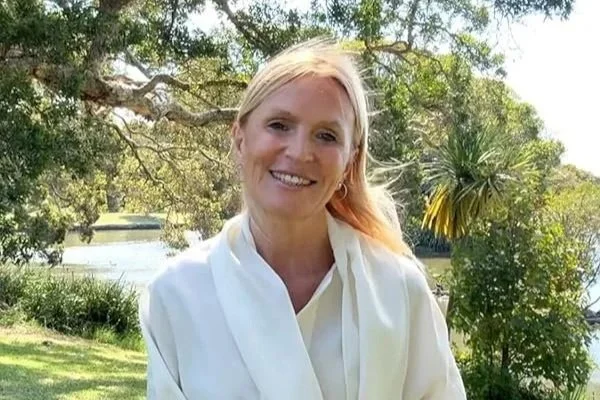 Episode 44: Finding Your Voice After Emotional and Financial Abuse with Amanda J. Scott