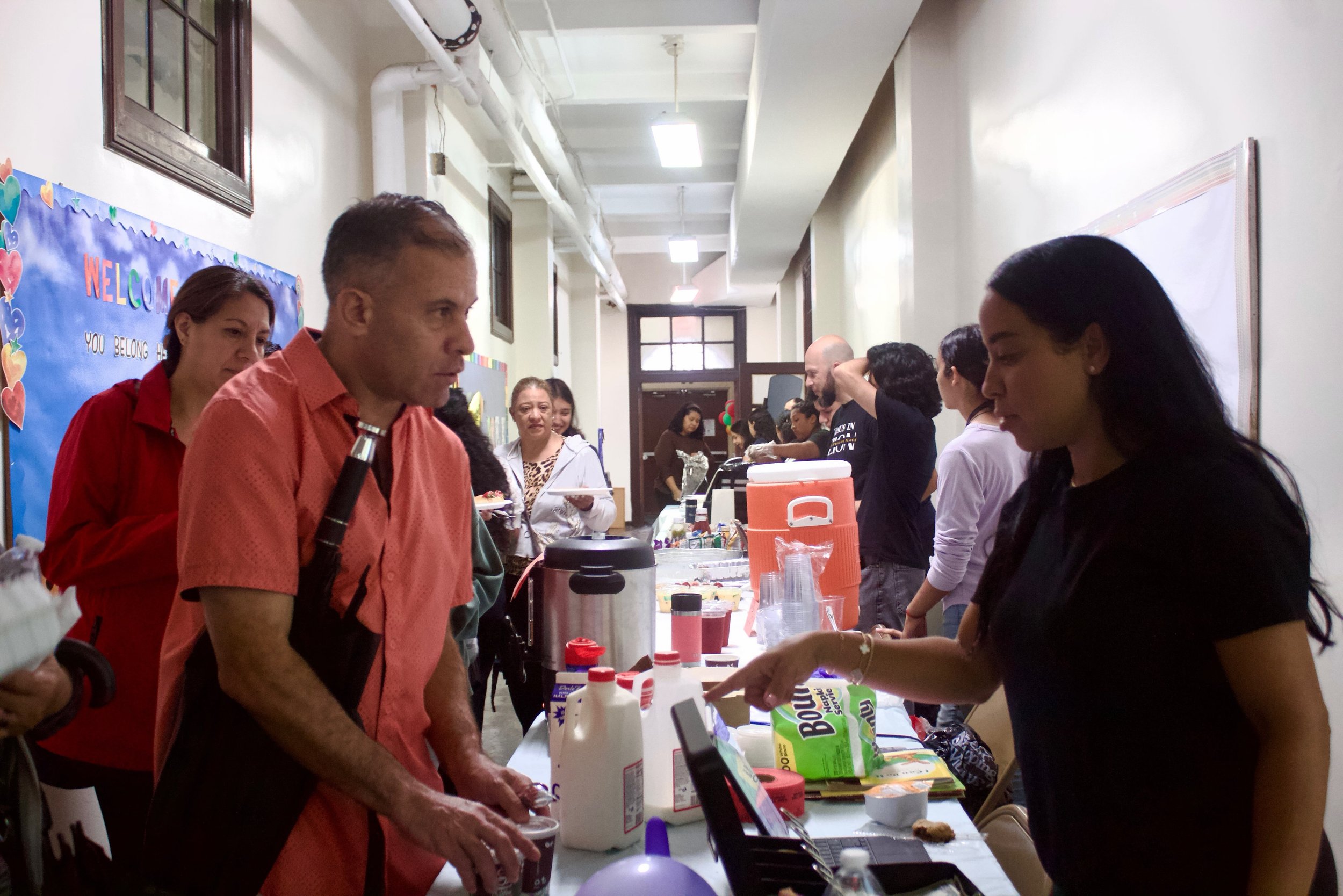Our First Young Adult Food Sale was a success, Thank you to everyone who stopped by and showed support!
&mdash;&mdash;
&iexcl;Nuestra primera venta de comida del Grupo de J&oacute;venes Adultos fue todo un &eacute;xito! &iexcl;Muchas gracias a todos 