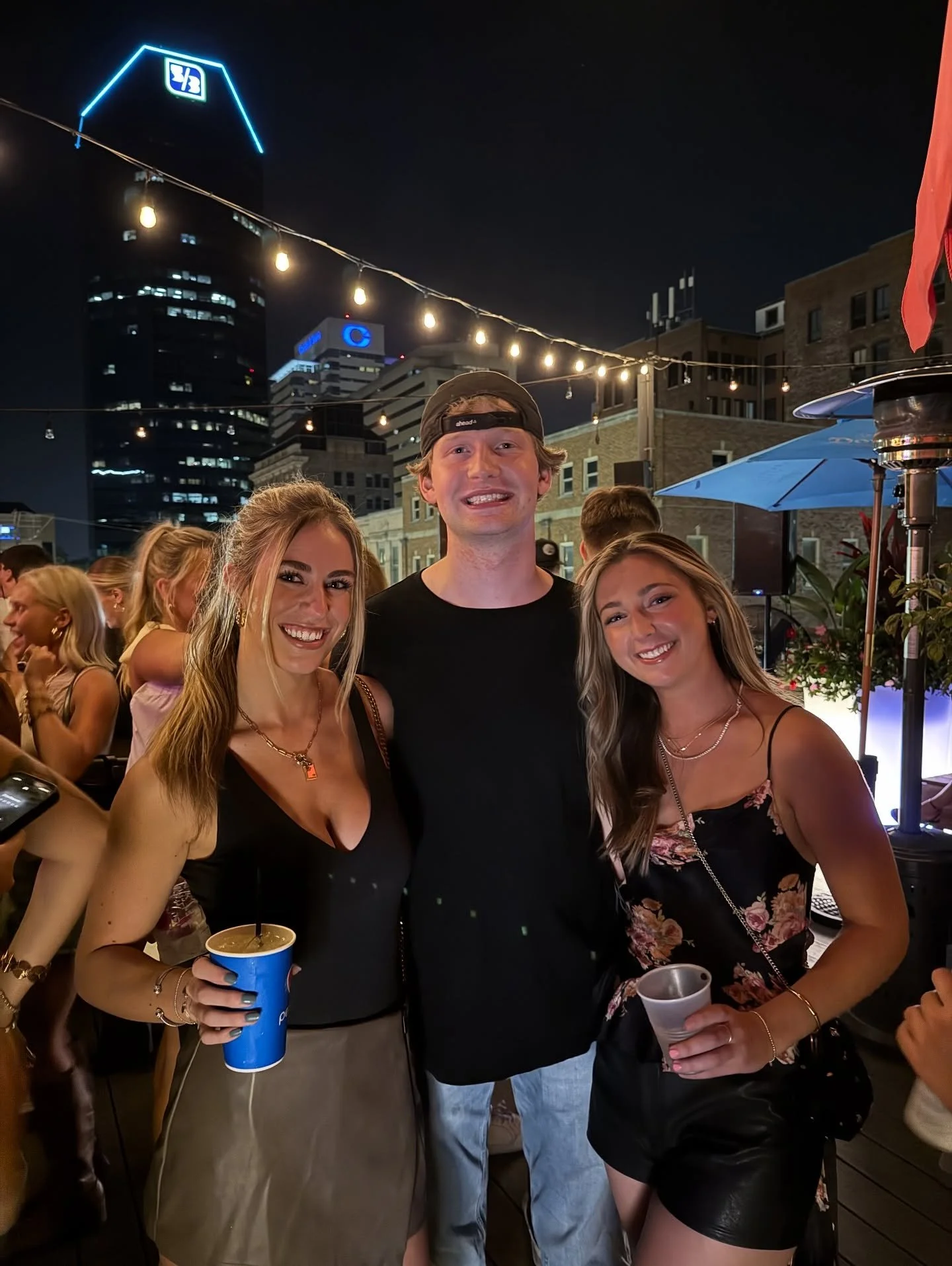 Guaranteed love at first sip 🍸

Grab your friends and grab a glass! Your new favorite drink is waiting&hellip;

#lexingtonky #locallex #sharethelex #lex #ky #lexington #kentucky #downtownlexington #bellescocktailhouse #lexky #downtownlex