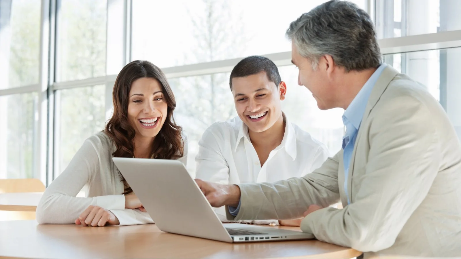 Hair Restoration Consultation: What to Expect &amp; How to Prepare