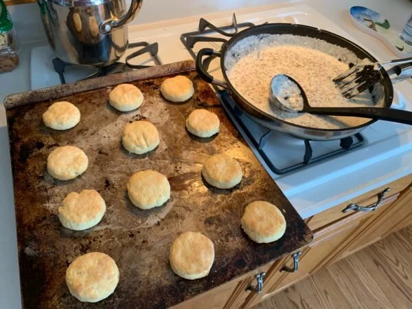 Country Summer Breakfast: Gluten-Free Biscuits &amp; Gravy