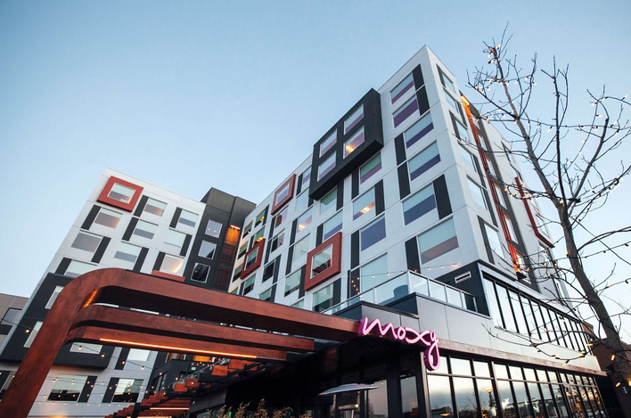 MOXY CHERRY CREEK