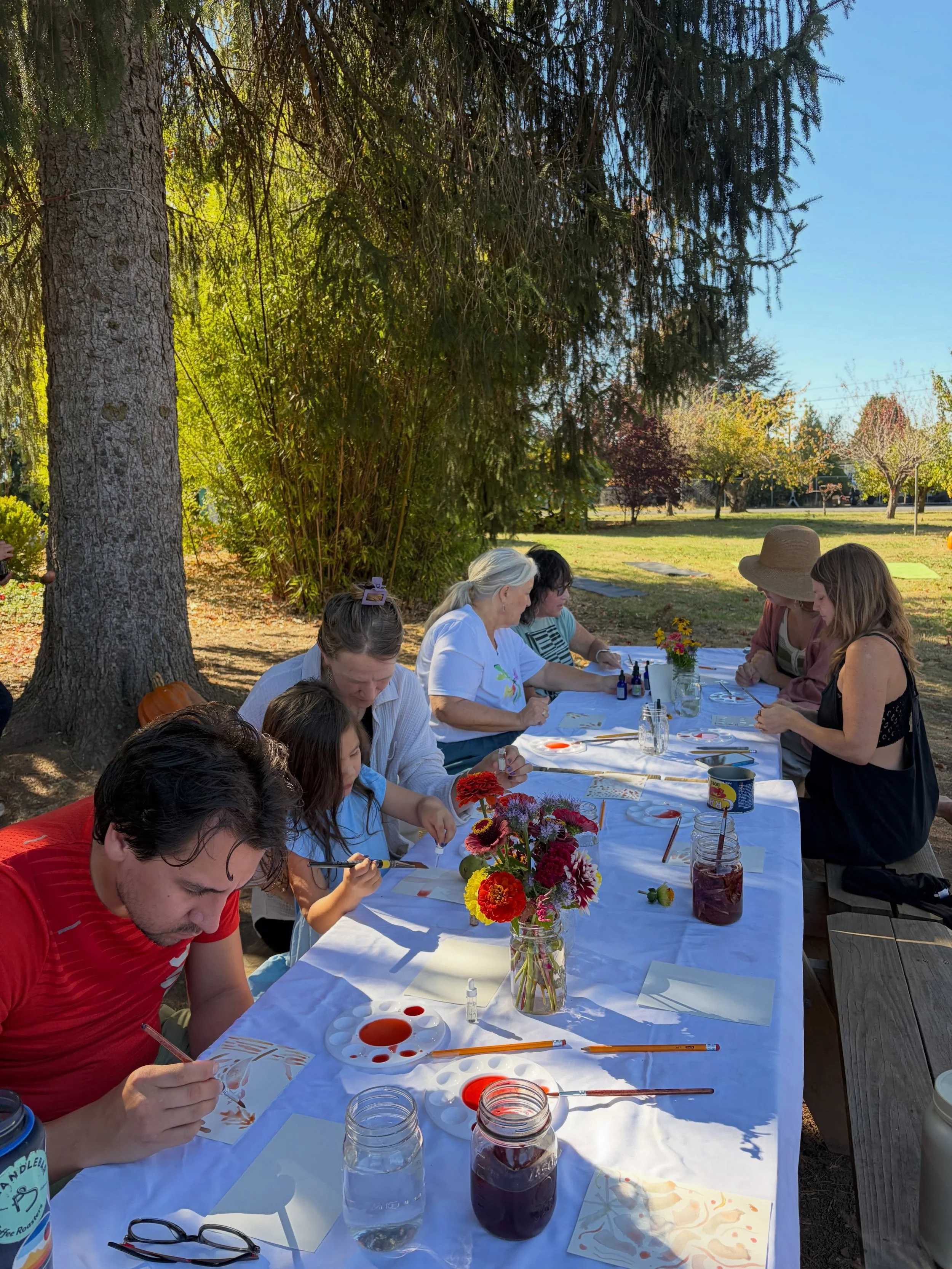 We spent a beautiful October day doing yoga with @emily.dalsfoist and learning about natural inks and dyes from @royamotamedi. We used walnuts, marigold, dahlia, dyers coreopsis, and more to paint and dye fabric. We also ate fresh grapes, soaked in t