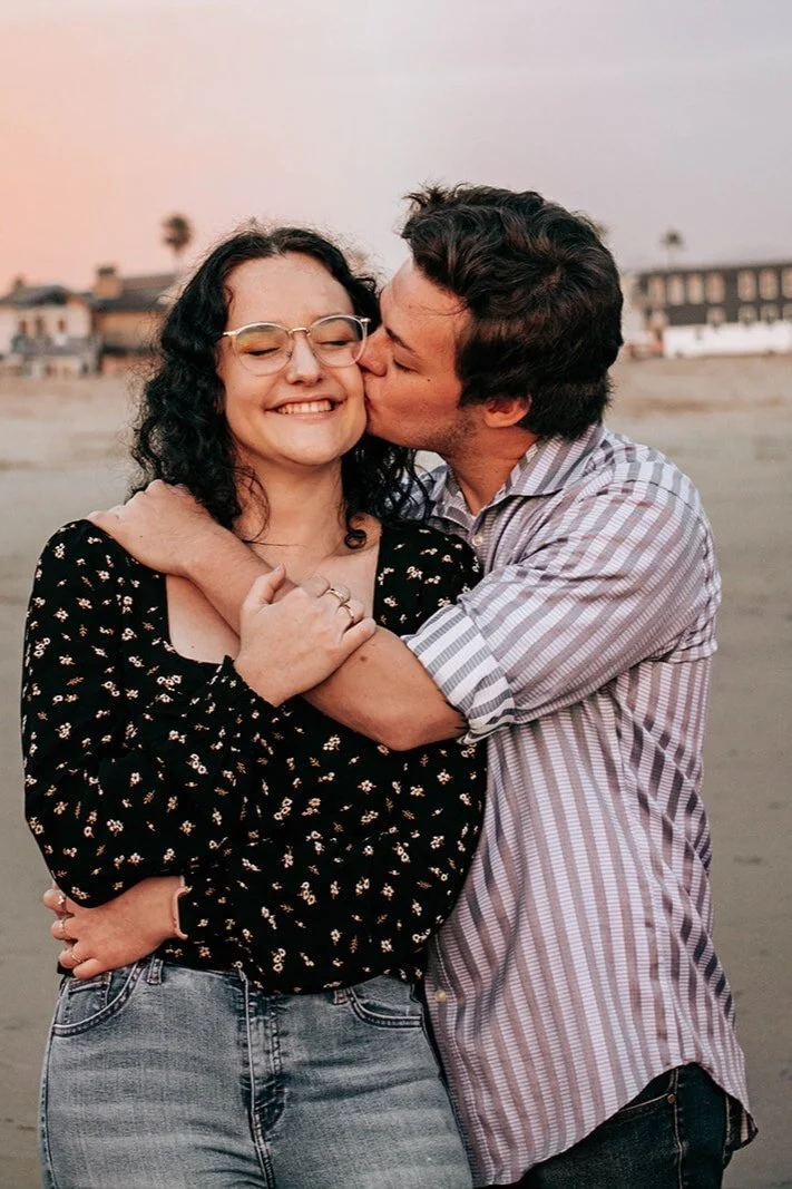 Engagement photography session on Oregon Coast by Oregon Photographer