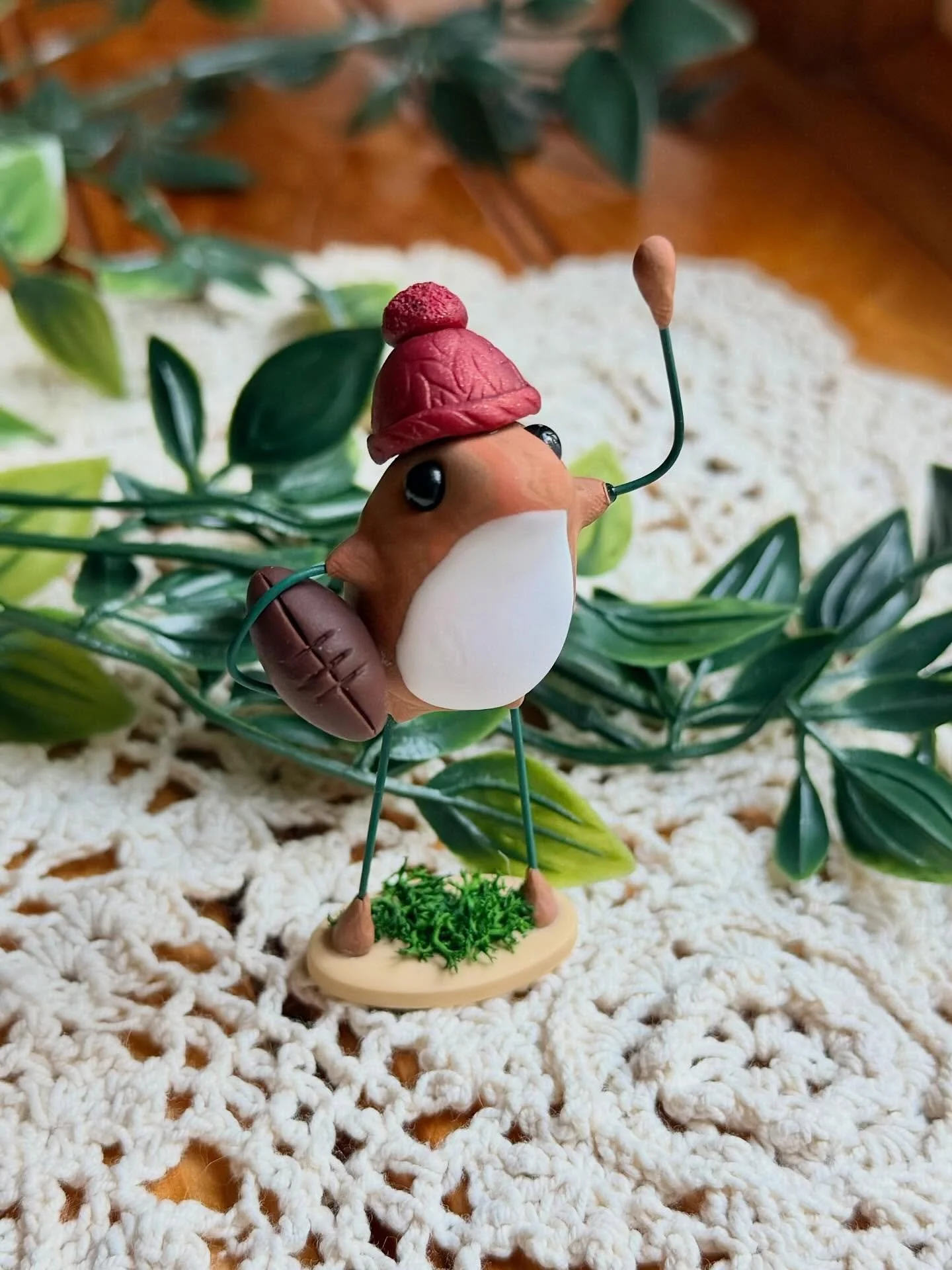 🏈 Frog of the day! You&rsquo;ll find him with me TOMORROW at @bullhousewinery Sip &amp; Shop from 12-5.