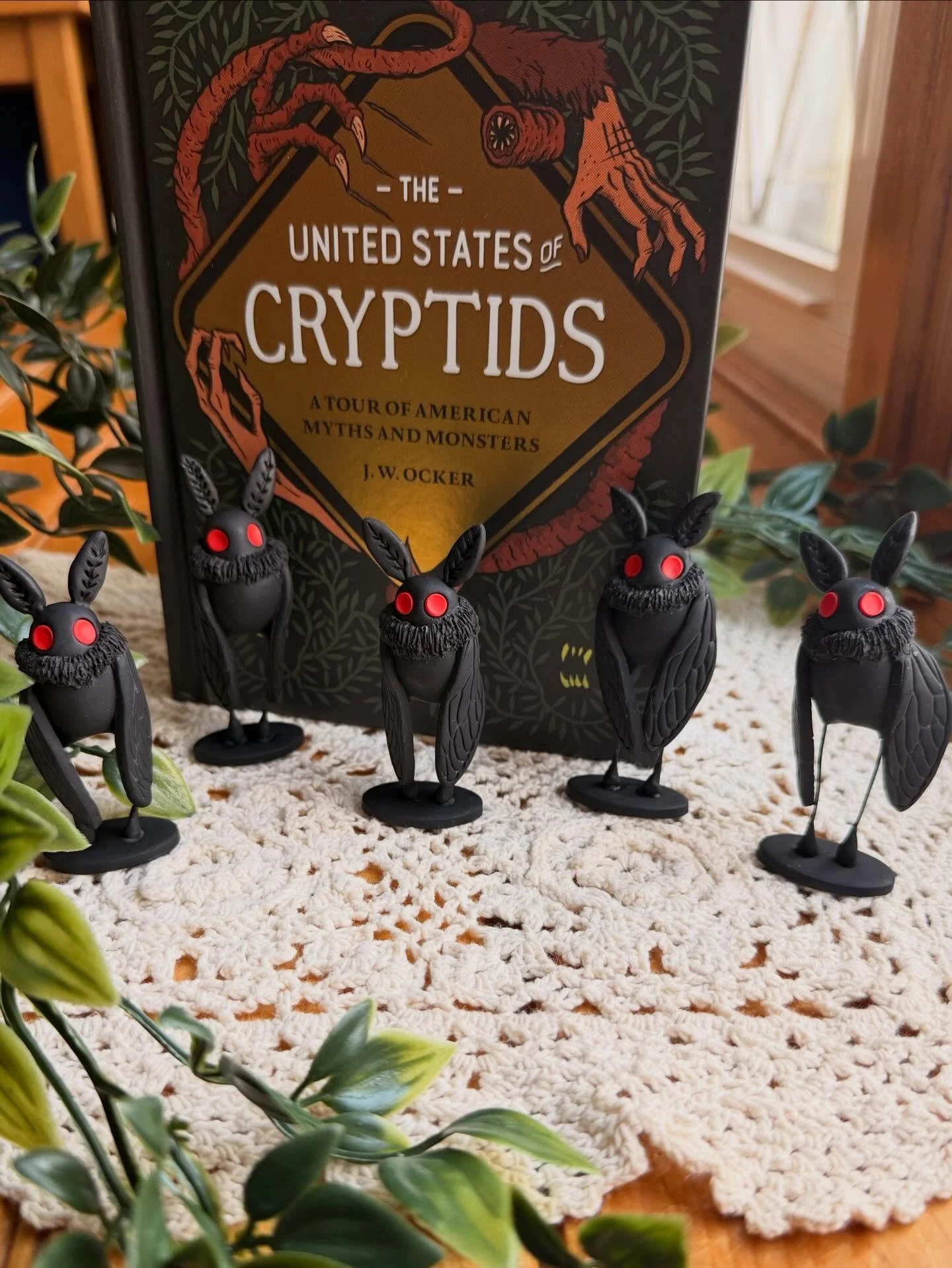 Motthew figures also flew in to @oddbellefrederick this afternoon! 🔴〰️🔴