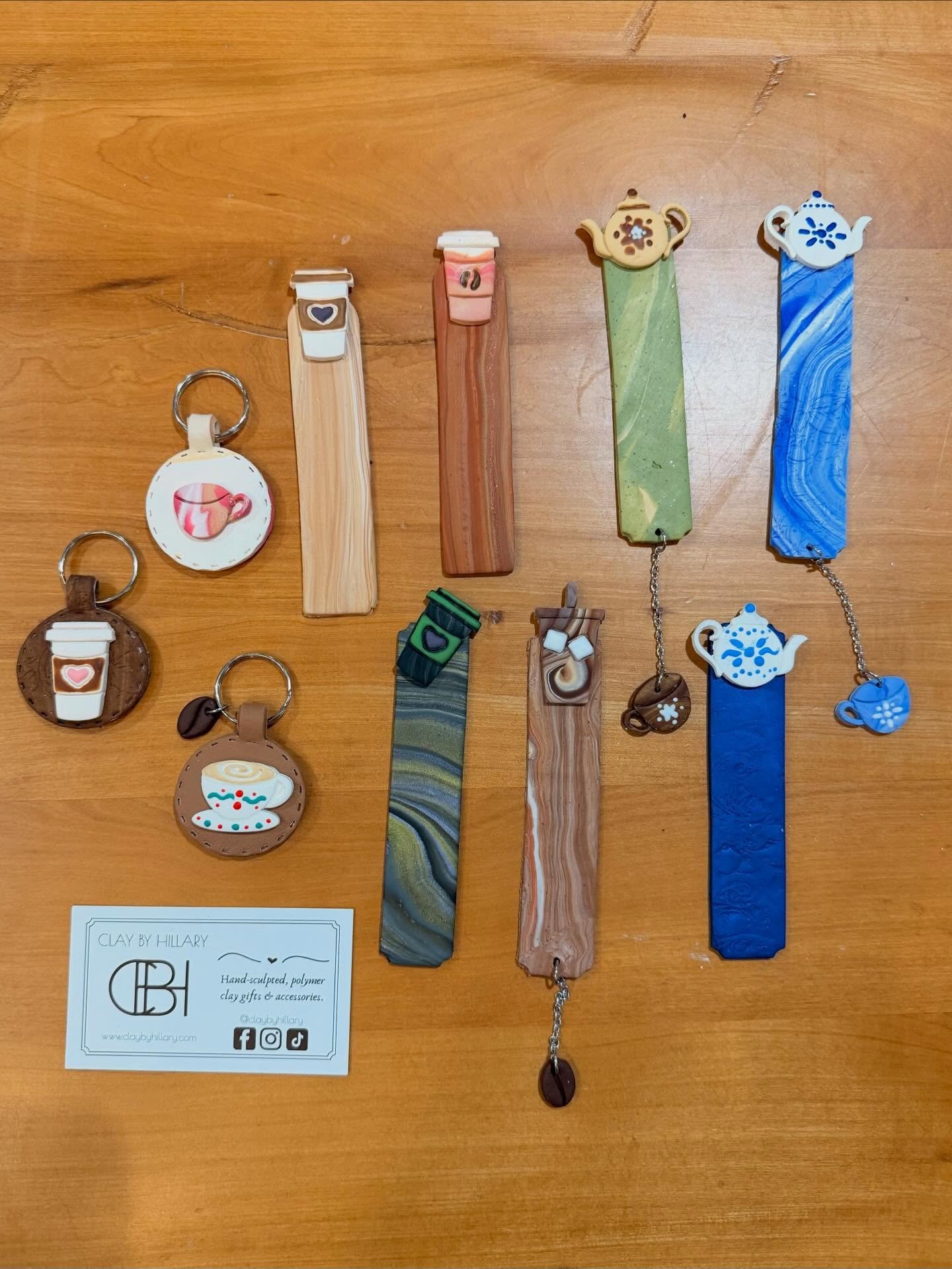 The cherry on top of a splendid evening was watching the Artemis crew touch down to earth while these pieces cooked! Thank you to all of my excellent students and to @coffeebar_belair for spending the evening with me. ☕️🤎