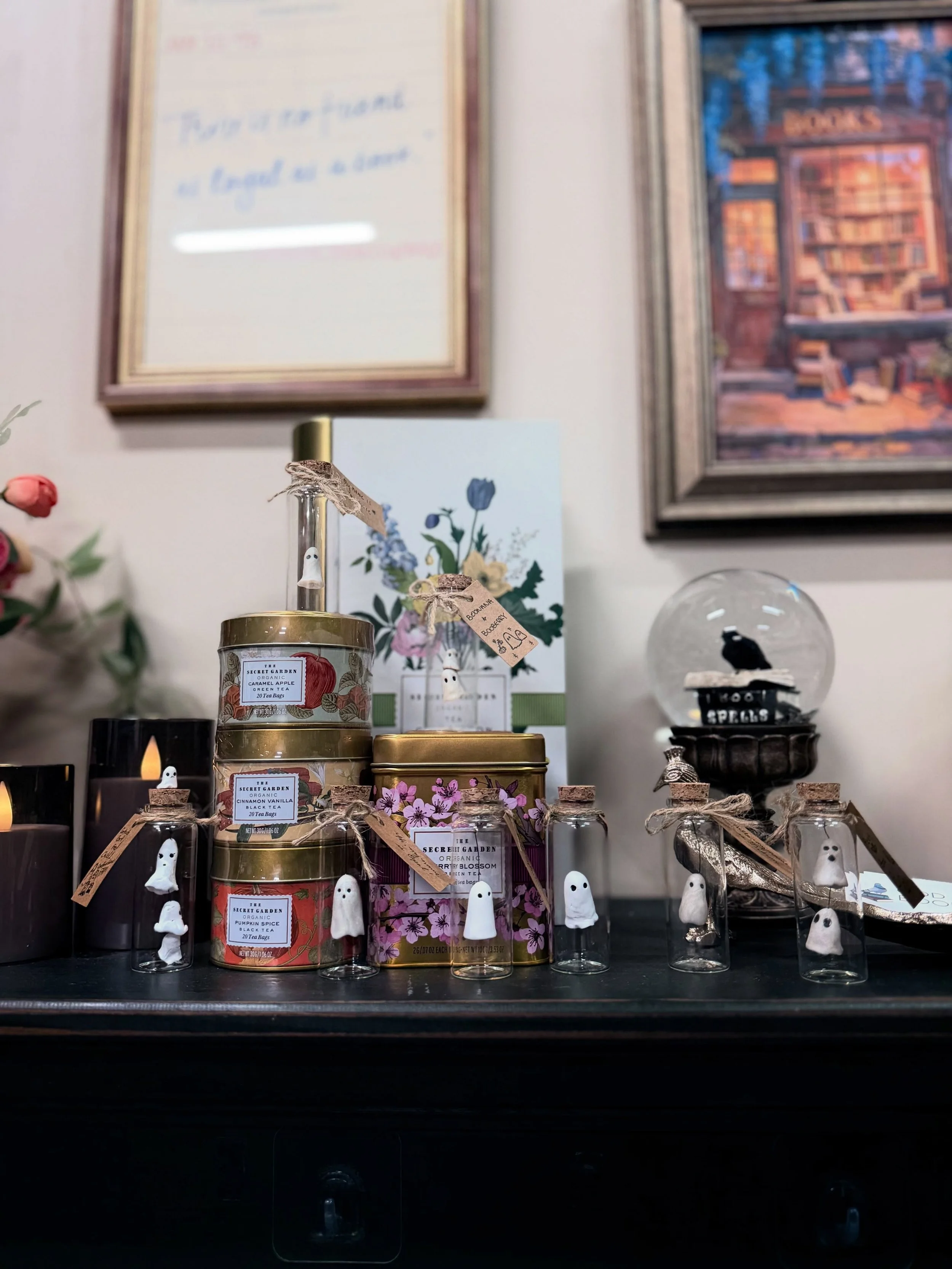 👻
What a great way to get in to the spirit of spooky season! I spent the evening teaching a great group of students how to make their own bottled spirits at @oddbirdbookshop and the creativity (both in sculpting and naming) was fabulous! What would 