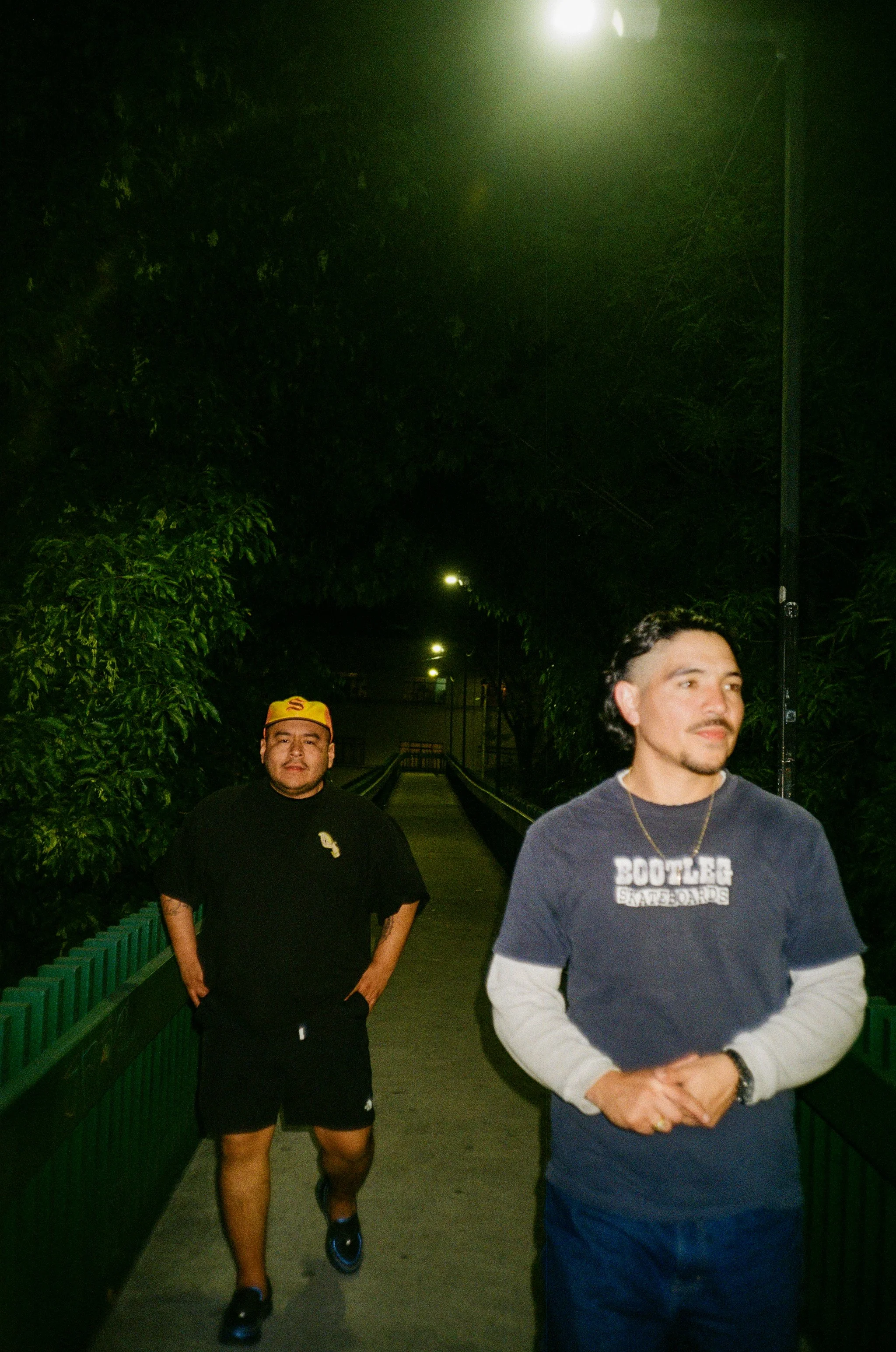 Crossing the bridge pero at night