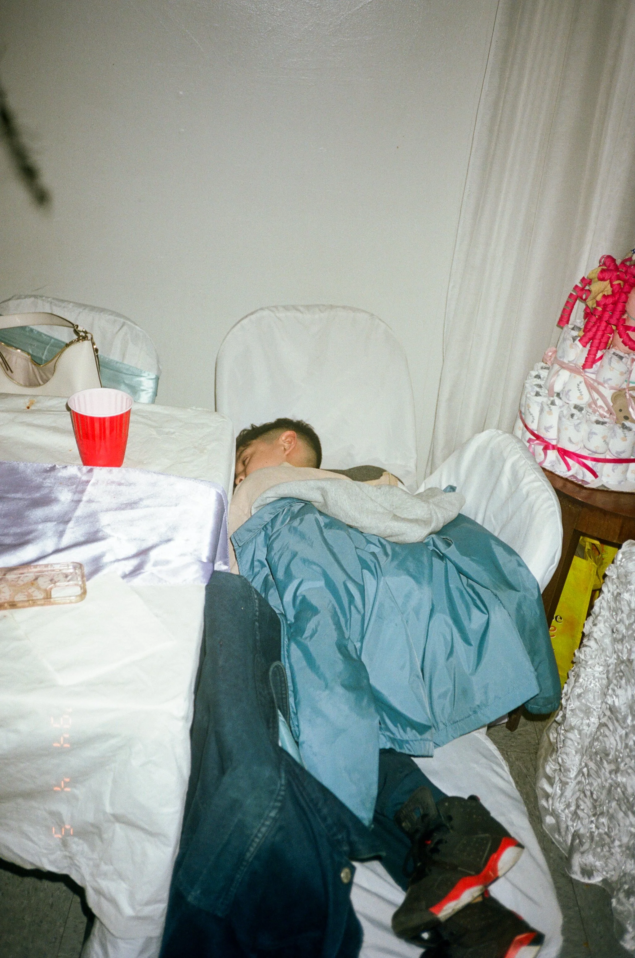 IS IT A PARTY IF A KID AINT SLEEPIN ON SOME CHAIRS