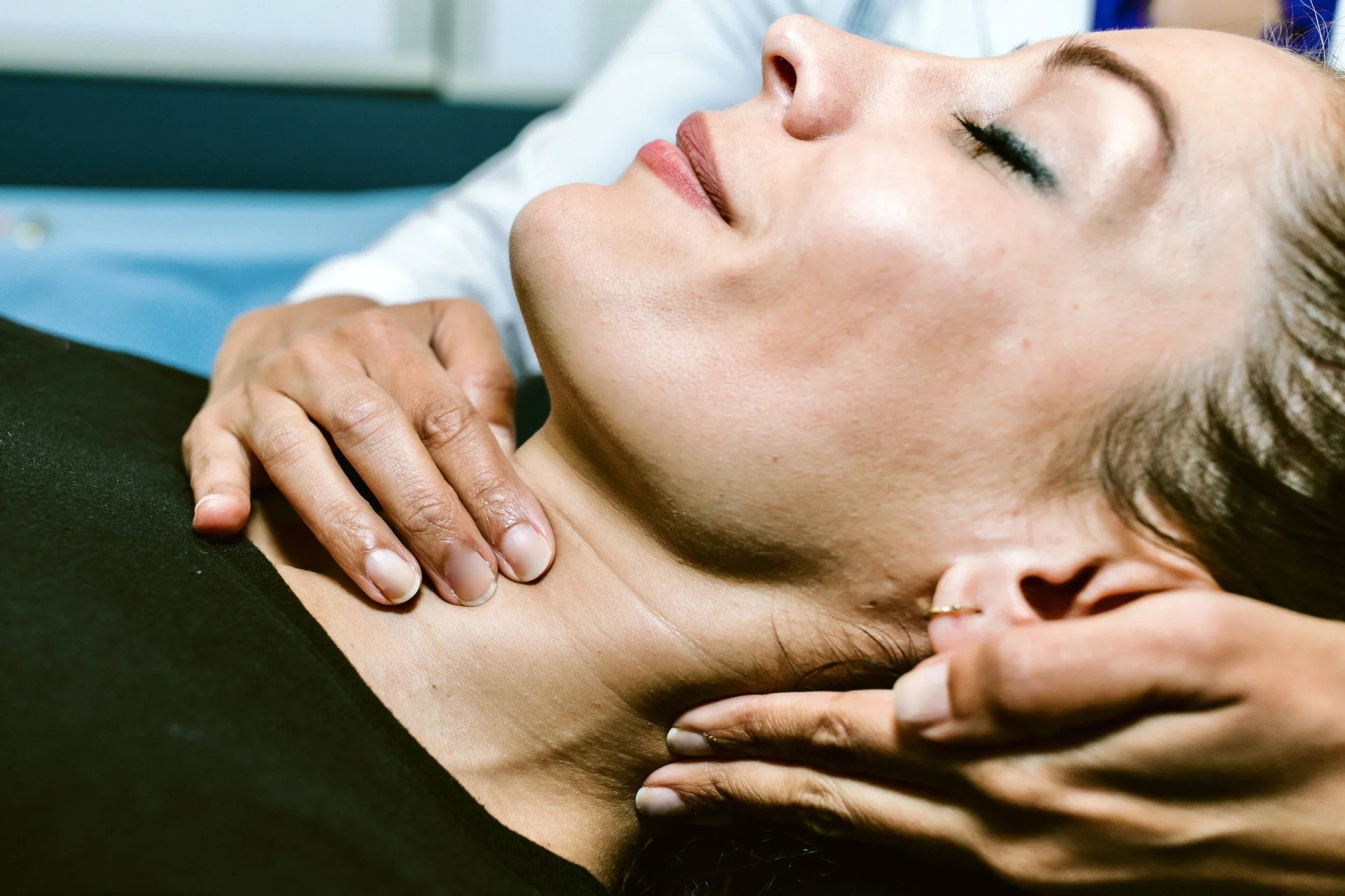 What to Expect in a Laryngeal Massage Session