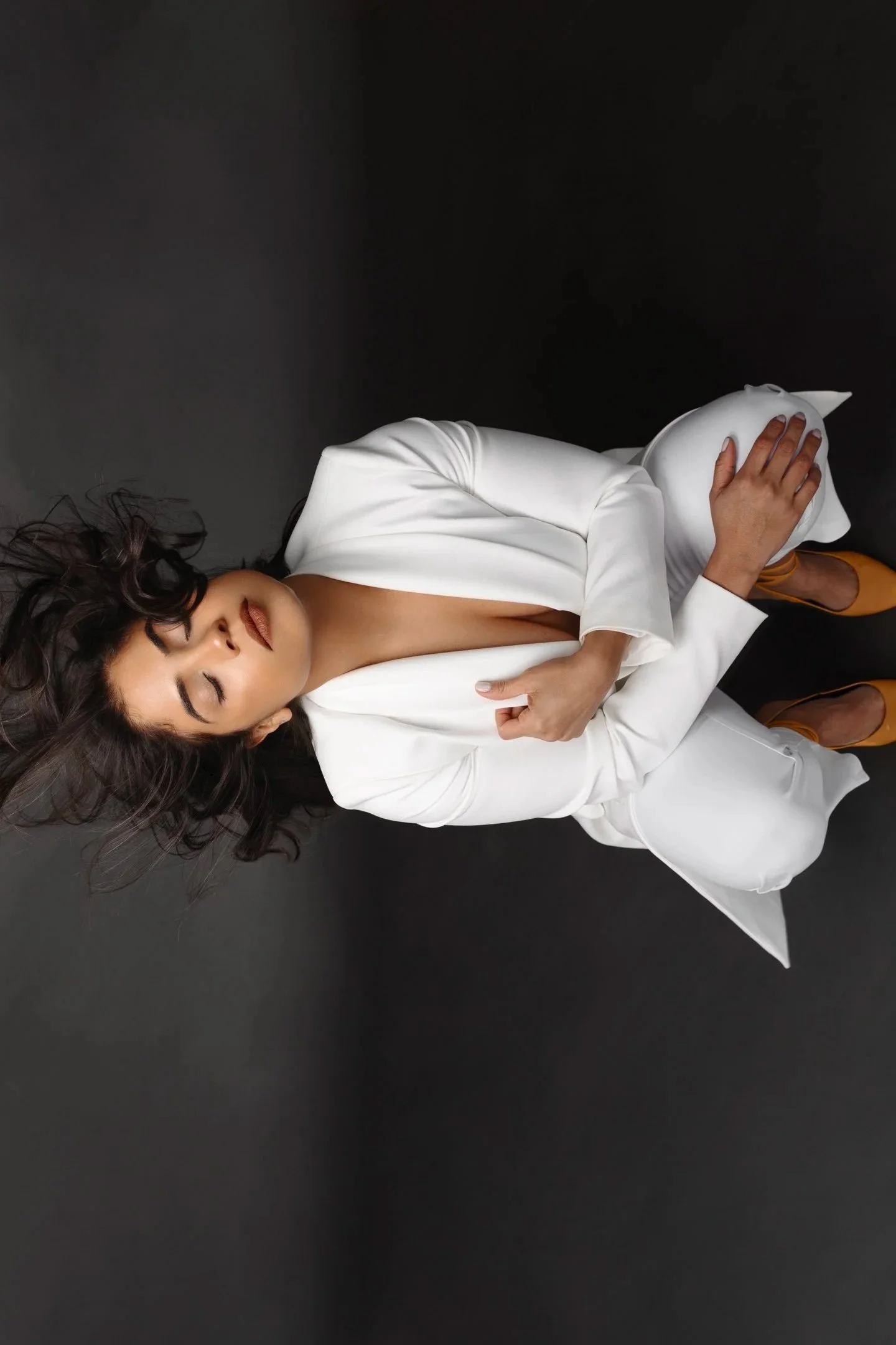 Arlet-white-1.jpg