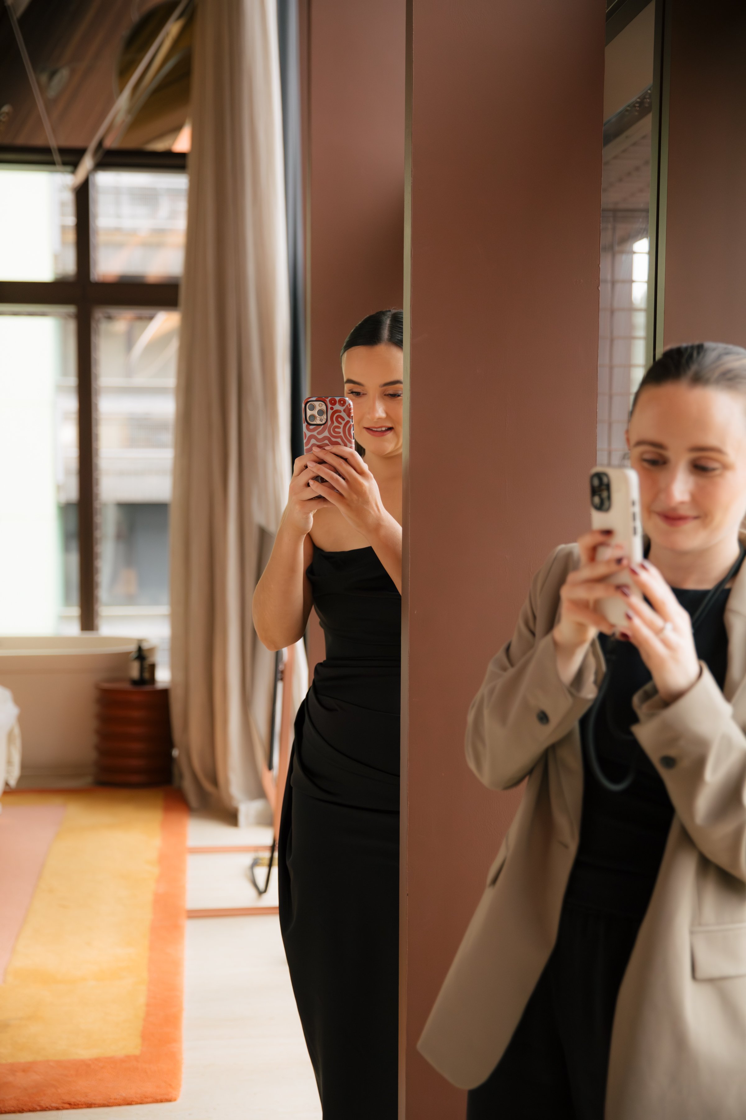 GETTING READY - BELLA + TRIS-066.jpg