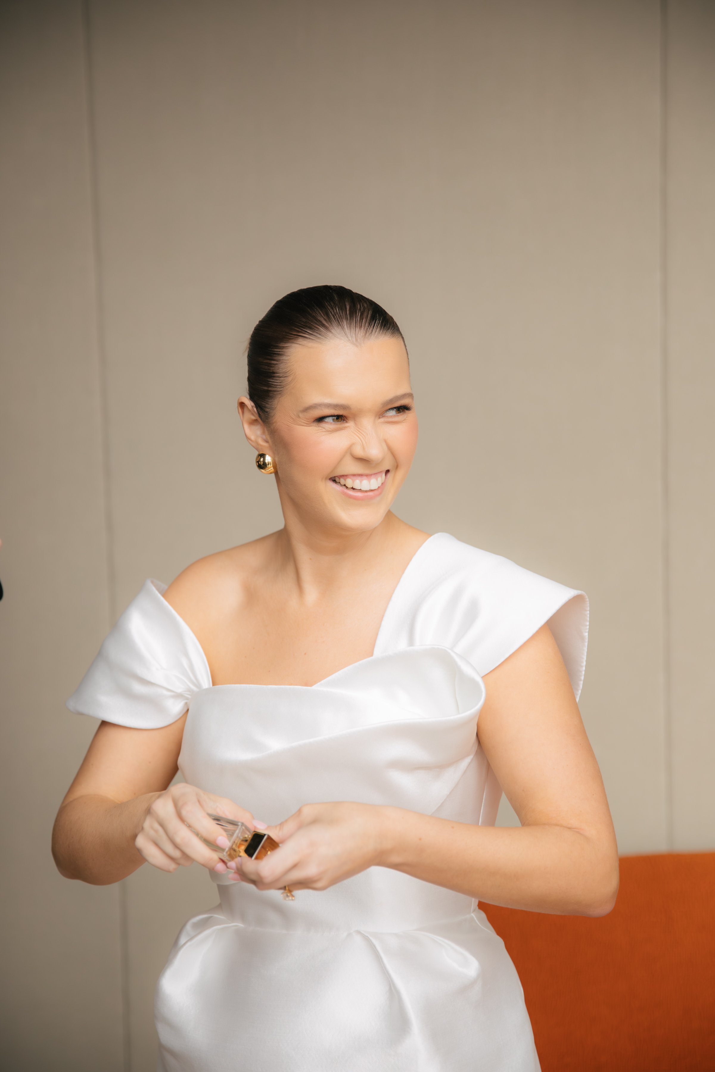 GETTING READY - BELLA + TRIS-129.jpg