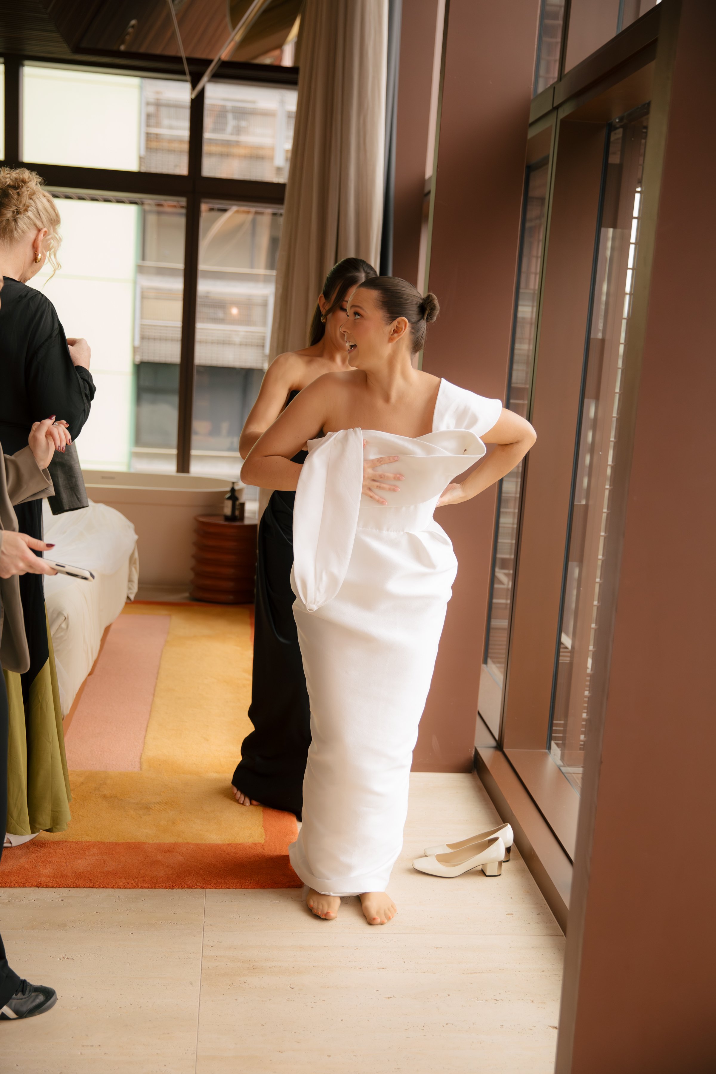 GETTING READY - BELLA + TRIS-050.jpg